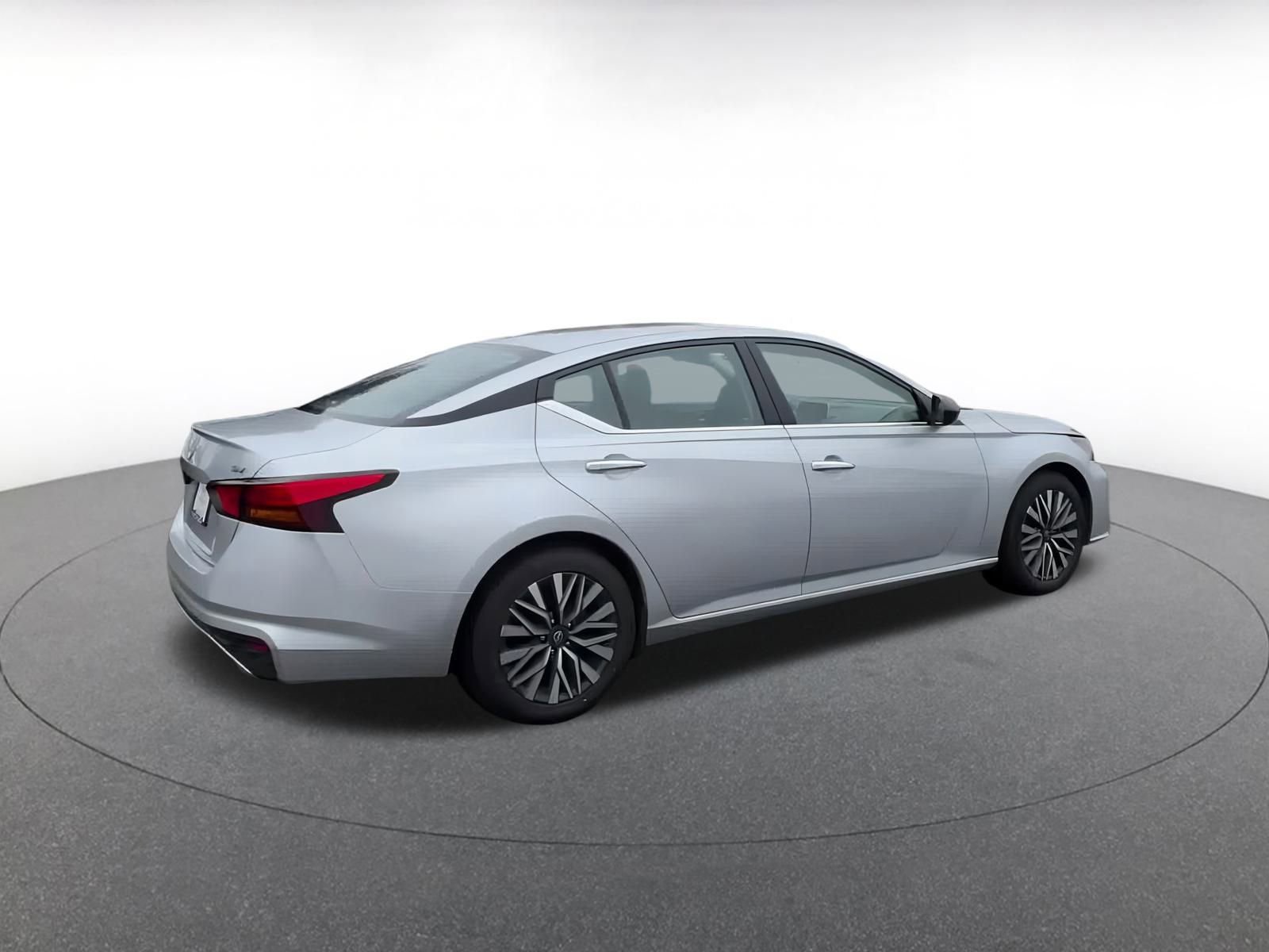 Thumbnail: 2024 Nissan Altima - 15