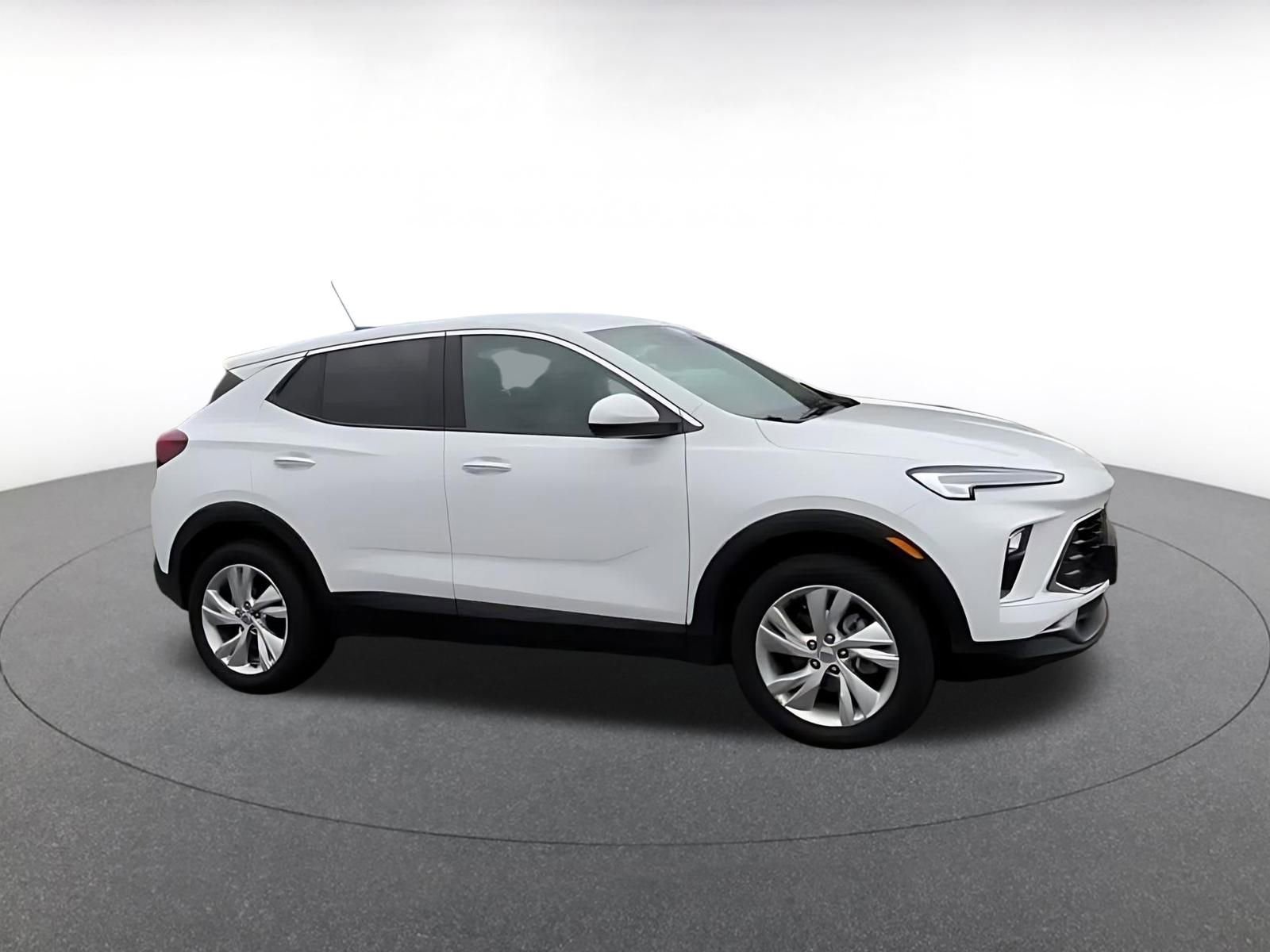 Thumbnail: 2025 Buick Encore GX - 2