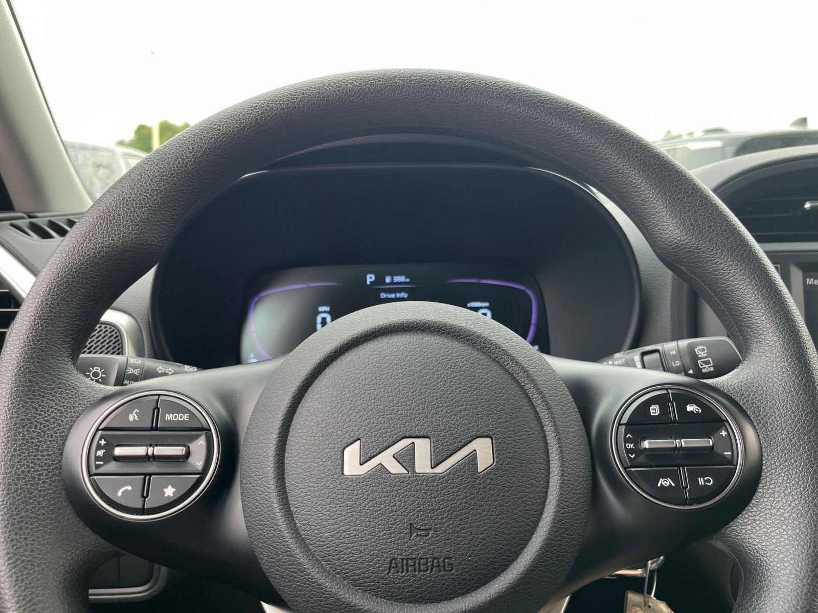 Thumbnail: 2024 Kia Soul - 25