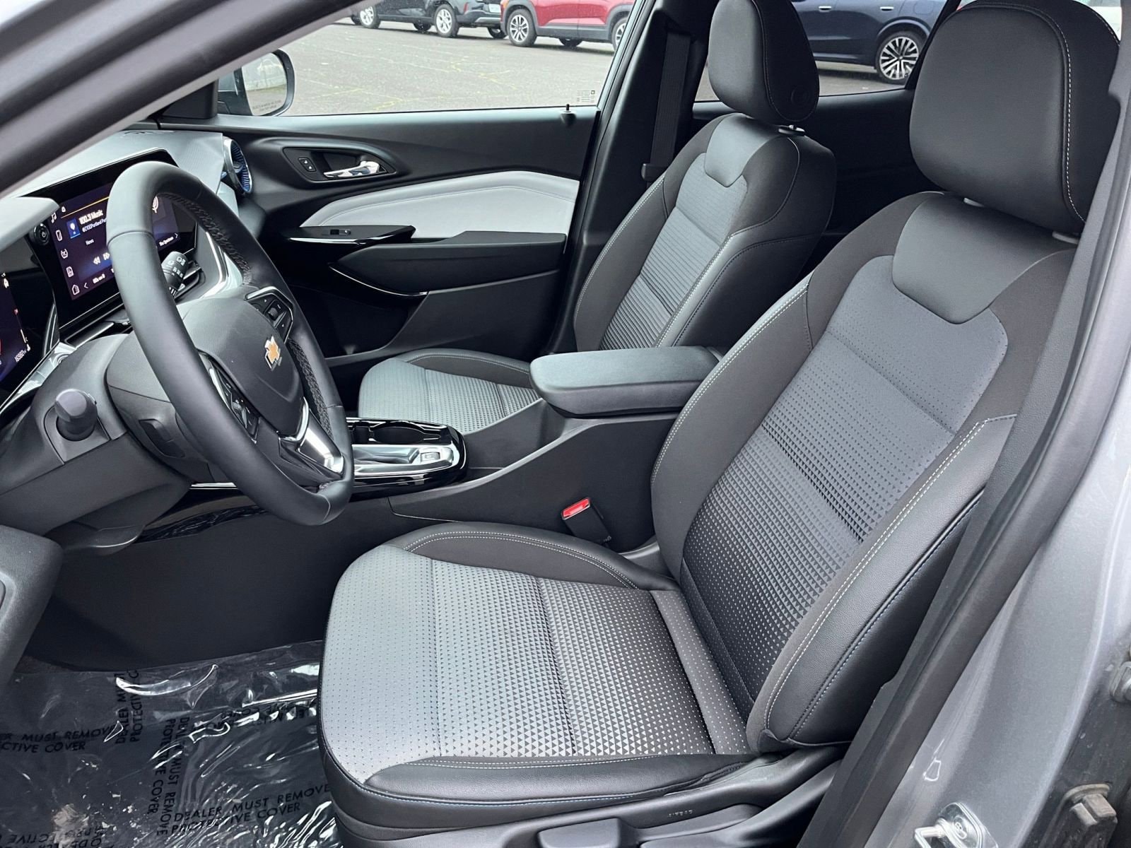 Thumbnail: 2025 Chevrolet Trax - 34