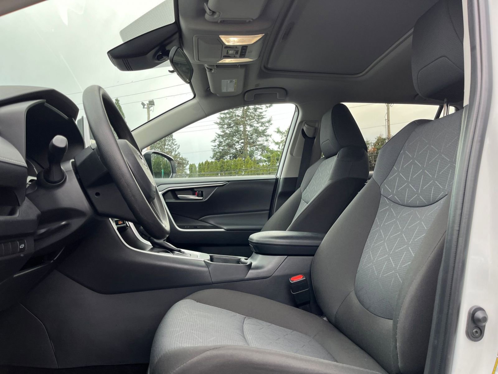 Thumbnail: 2025 Toyota RAV4 - 30