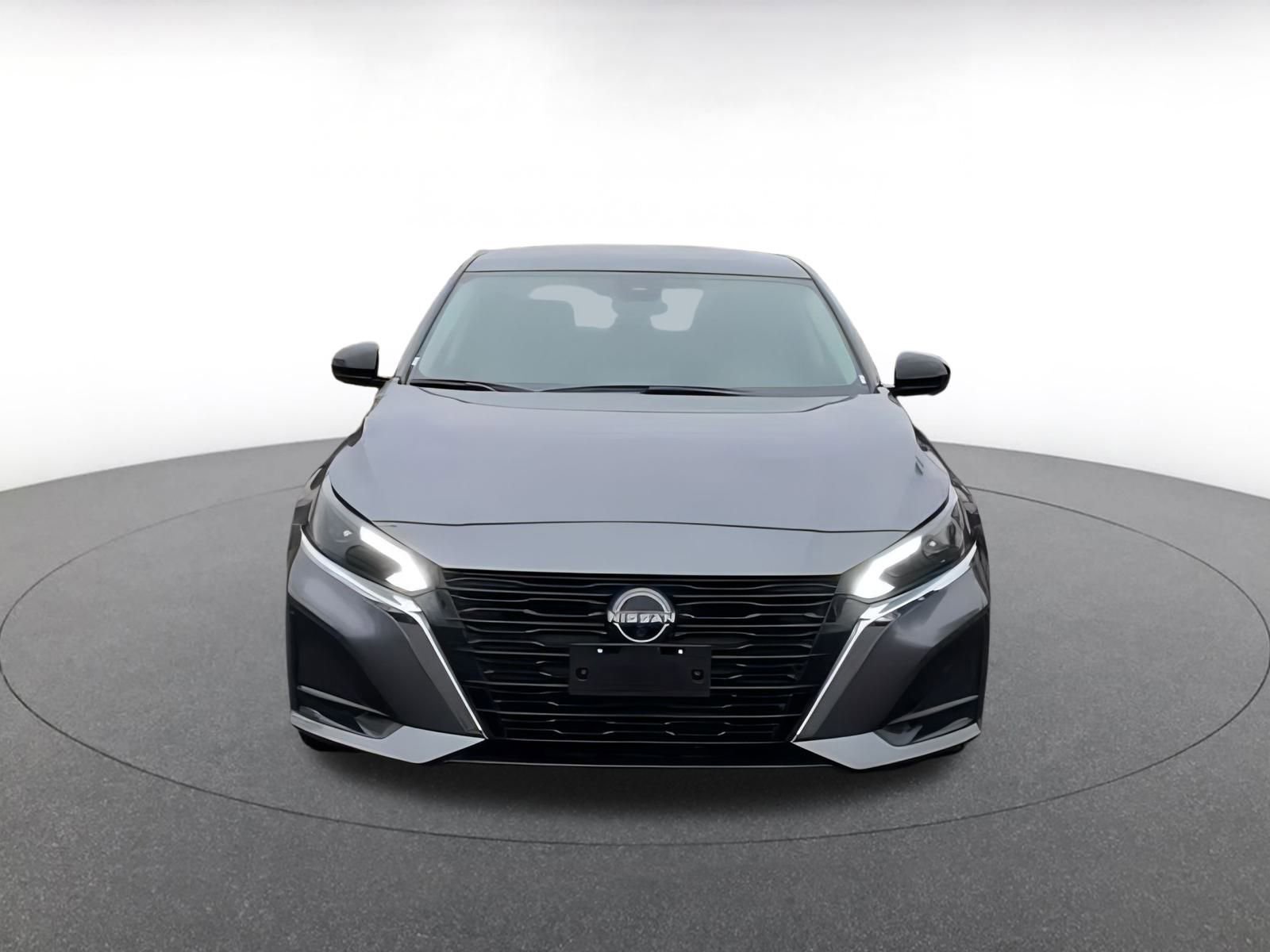 Thumbnail: 2023 Nissan Altima - 4