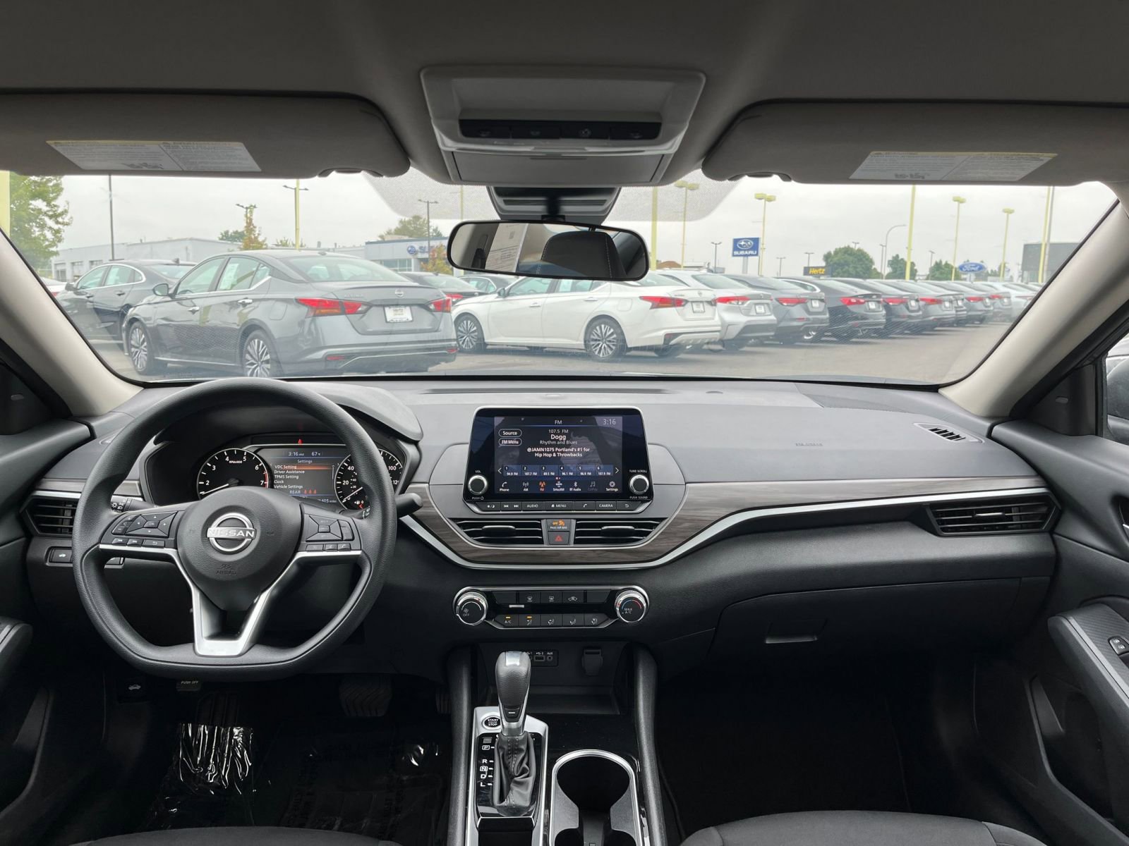 Thumbnail: 2024 Nissan Altima - 32