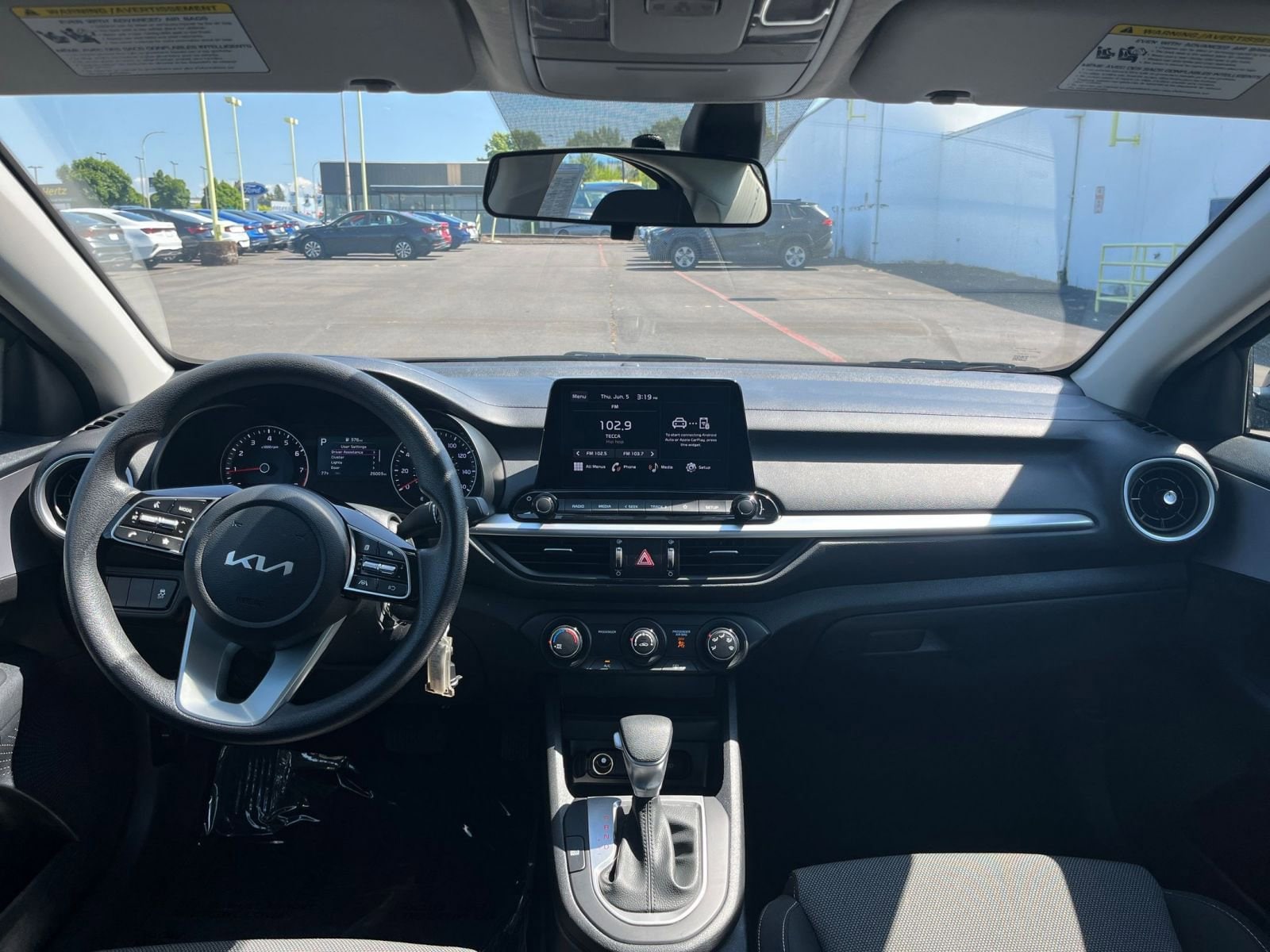 Thumbnail: 2024 Kia Forte - 31