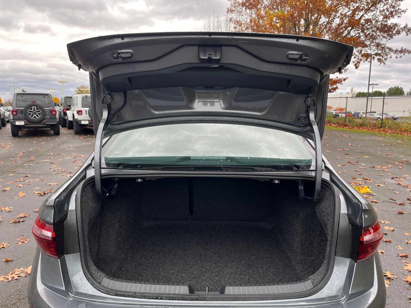 Thumbnail: 2025 Volkswagen Jetta - 31