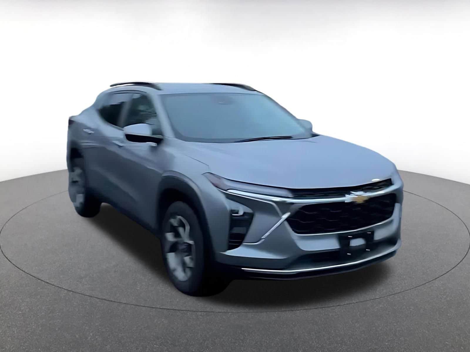 Thumbnail: 2025 Chevrolet Trax - 3