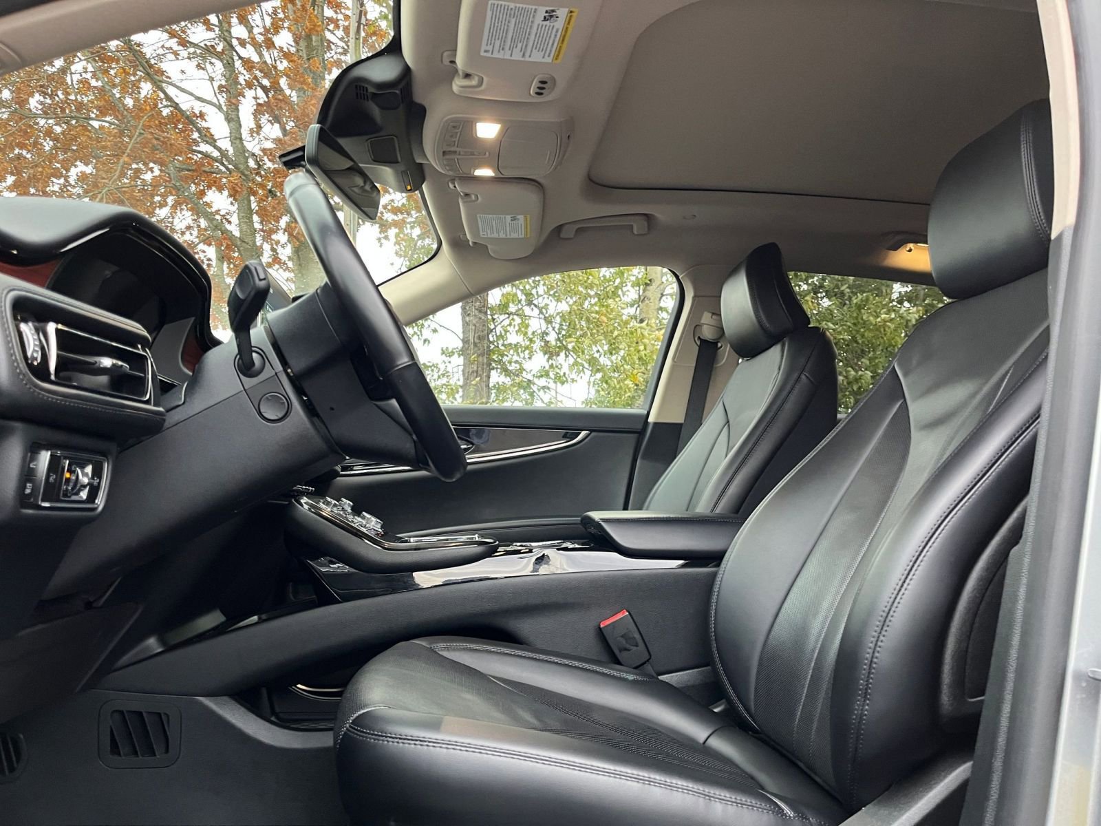 Thumbnail: 2023 Lincoln Nautilus - 29