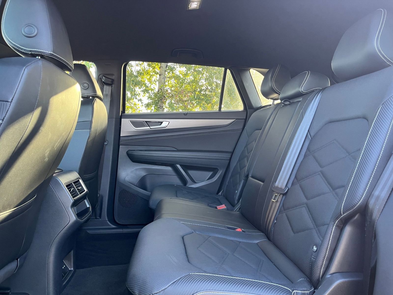 Thumbnail: 2025 Volkswagen Atlas - 25