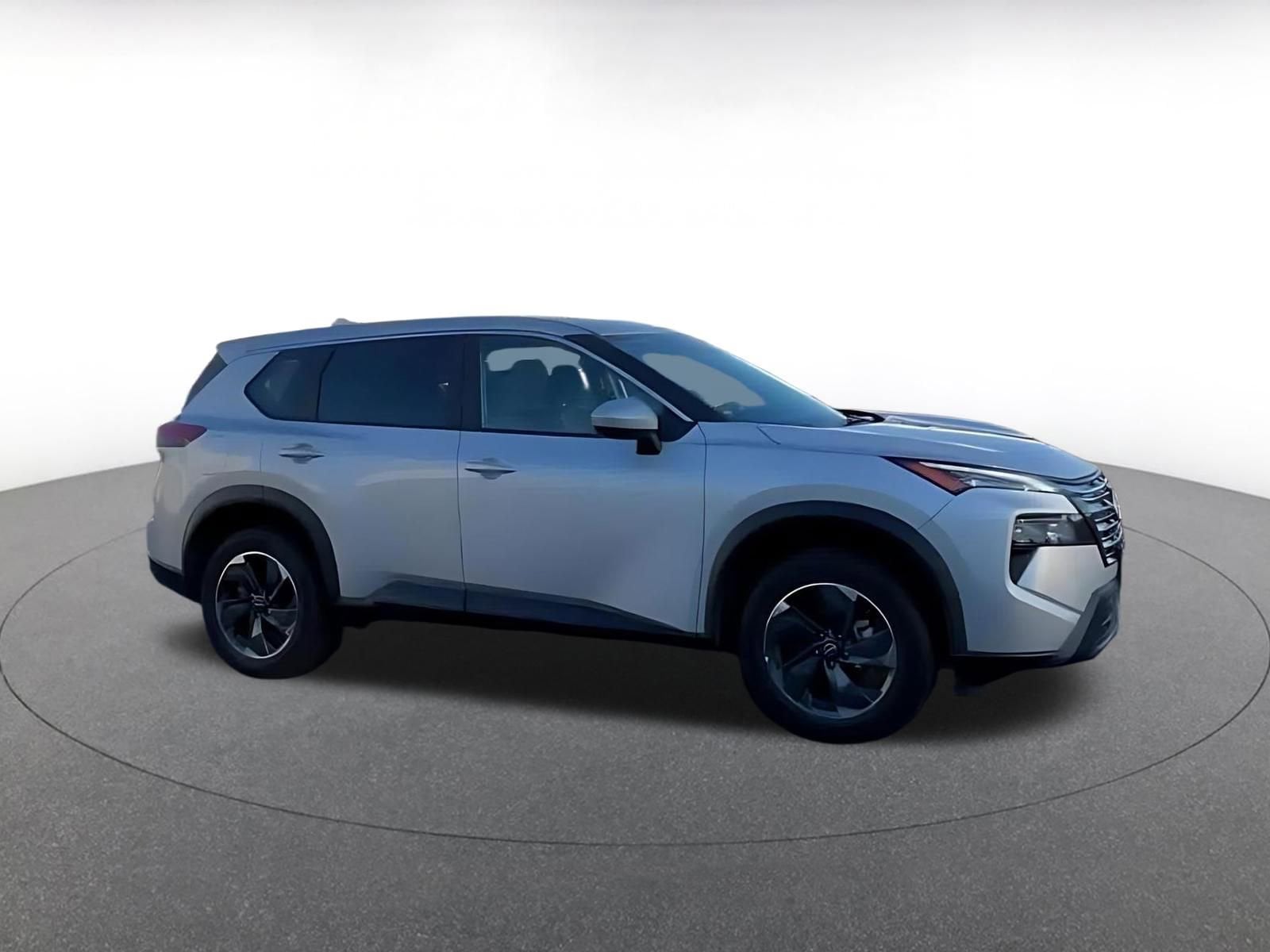 Thumbnail: 2025 Nissan Rogue - 2