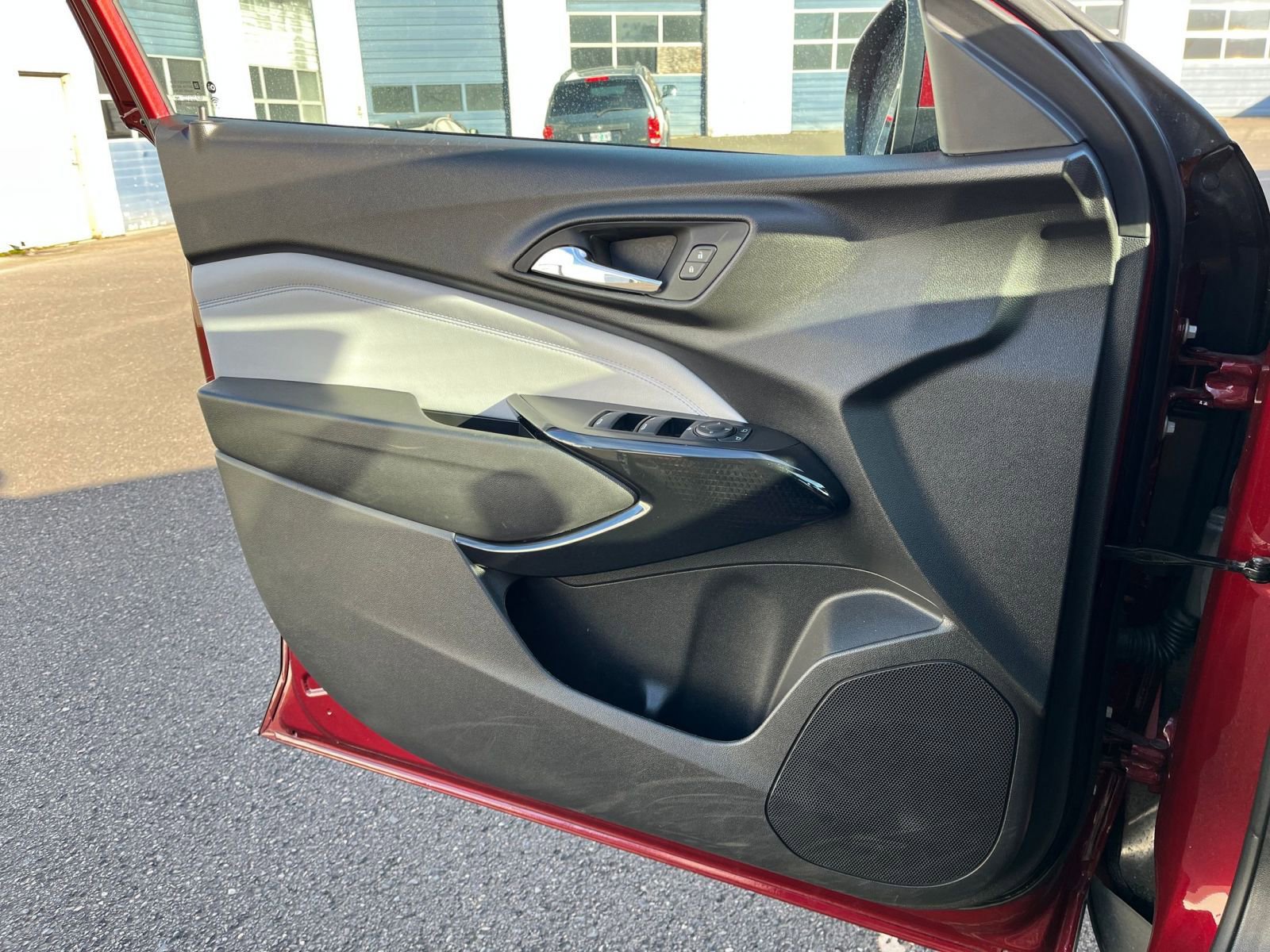 Thumbnail: 2025 Chevrolet Trax - 20