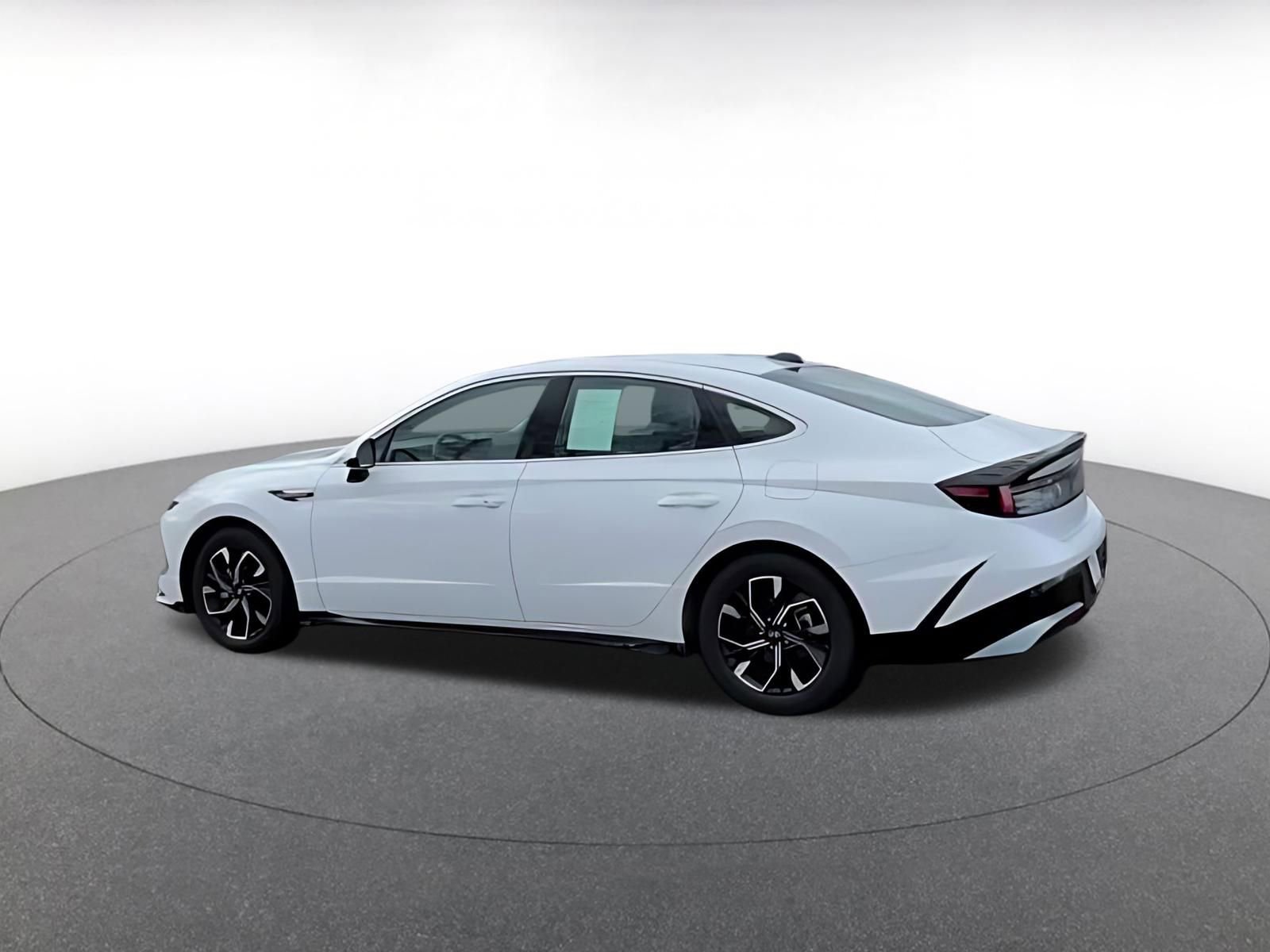 Thumbnail: 2025 Hyundai Sonata - 16