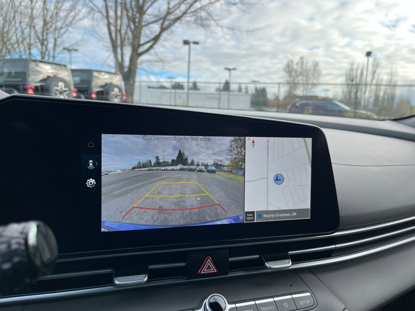 Thumbnail: 2025 Hyundai Elantra - 17