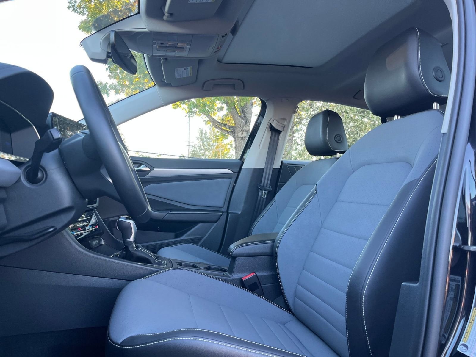 Thumbnail: 2025 Volkswagen Jetta - 27