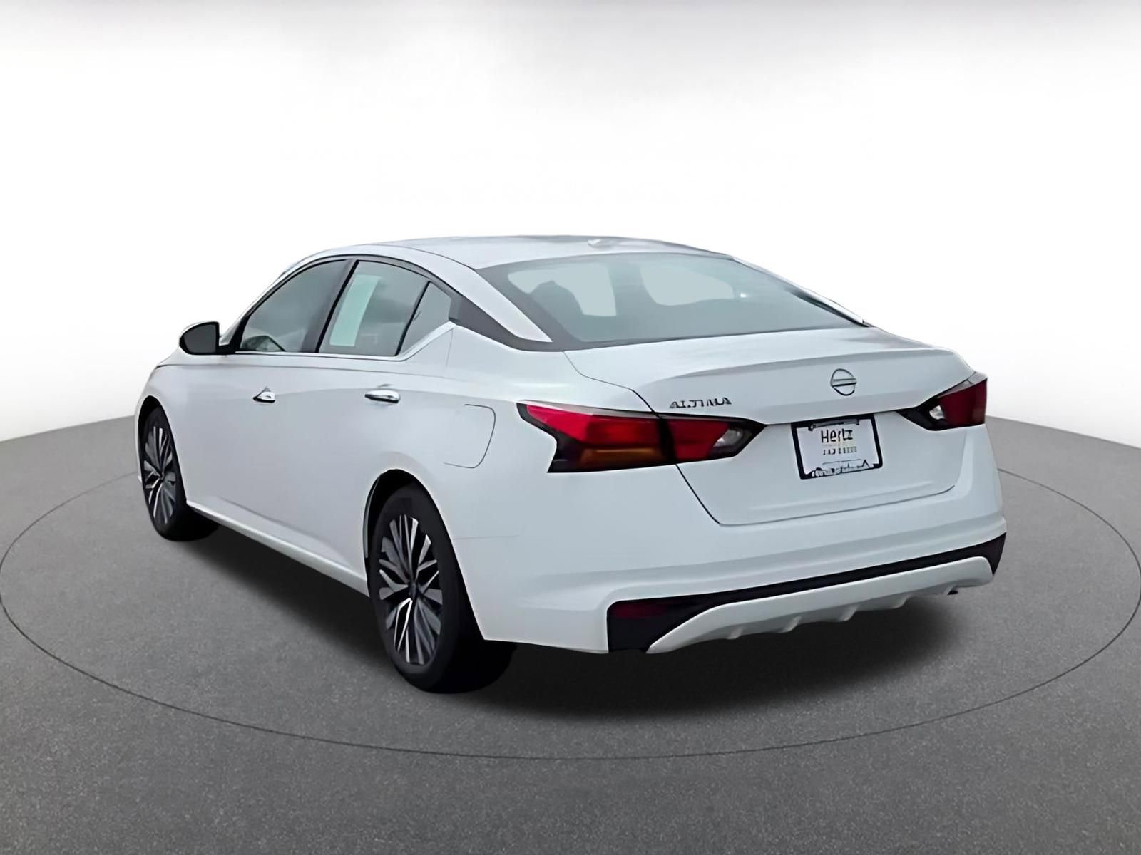 Thumbnail: 2025 Nissan Altima - 12