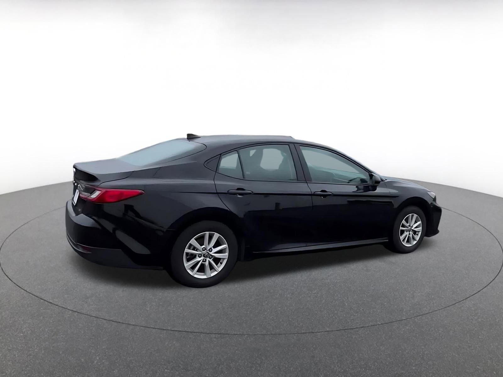 Thumbnail: 2025 Toyota Camry - 16