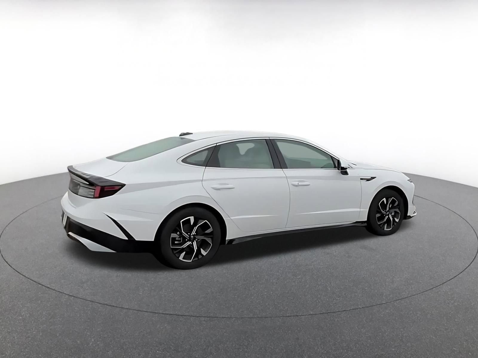 Thumbnail: 2025 Hyundai Sonata - 15