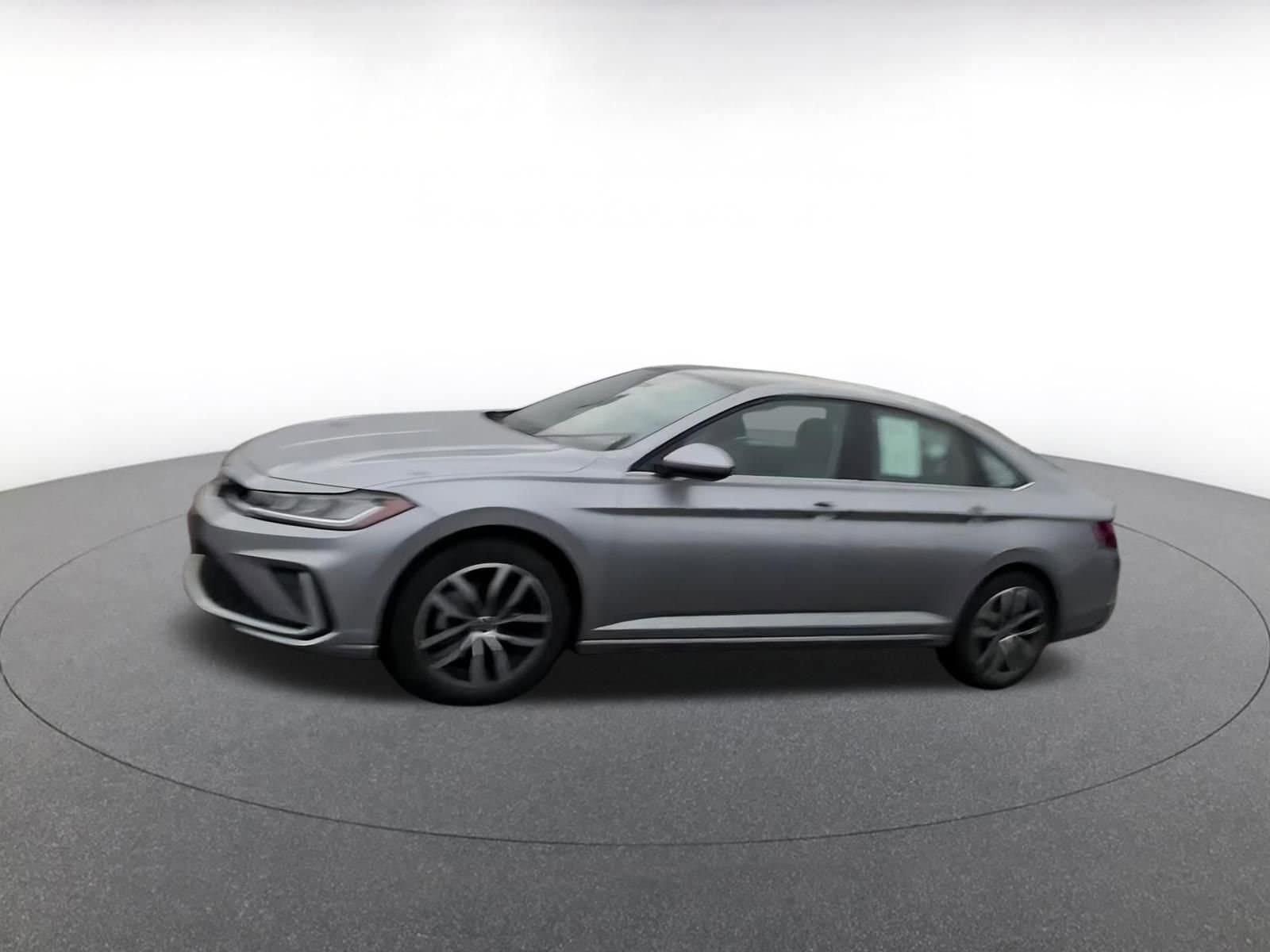 Thumbnail: 2025 Volkswagen Jetta - 9