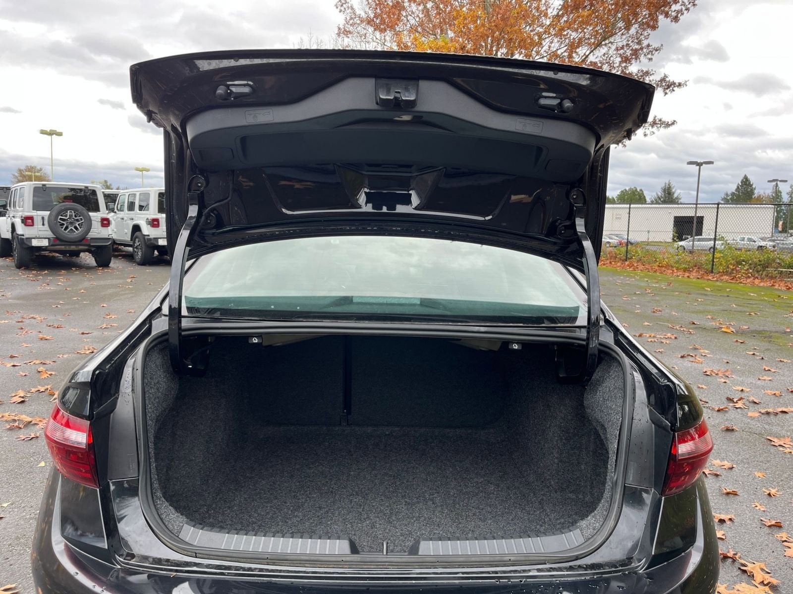 Thumbnail: 2025 Volkswagen Jetta - 30