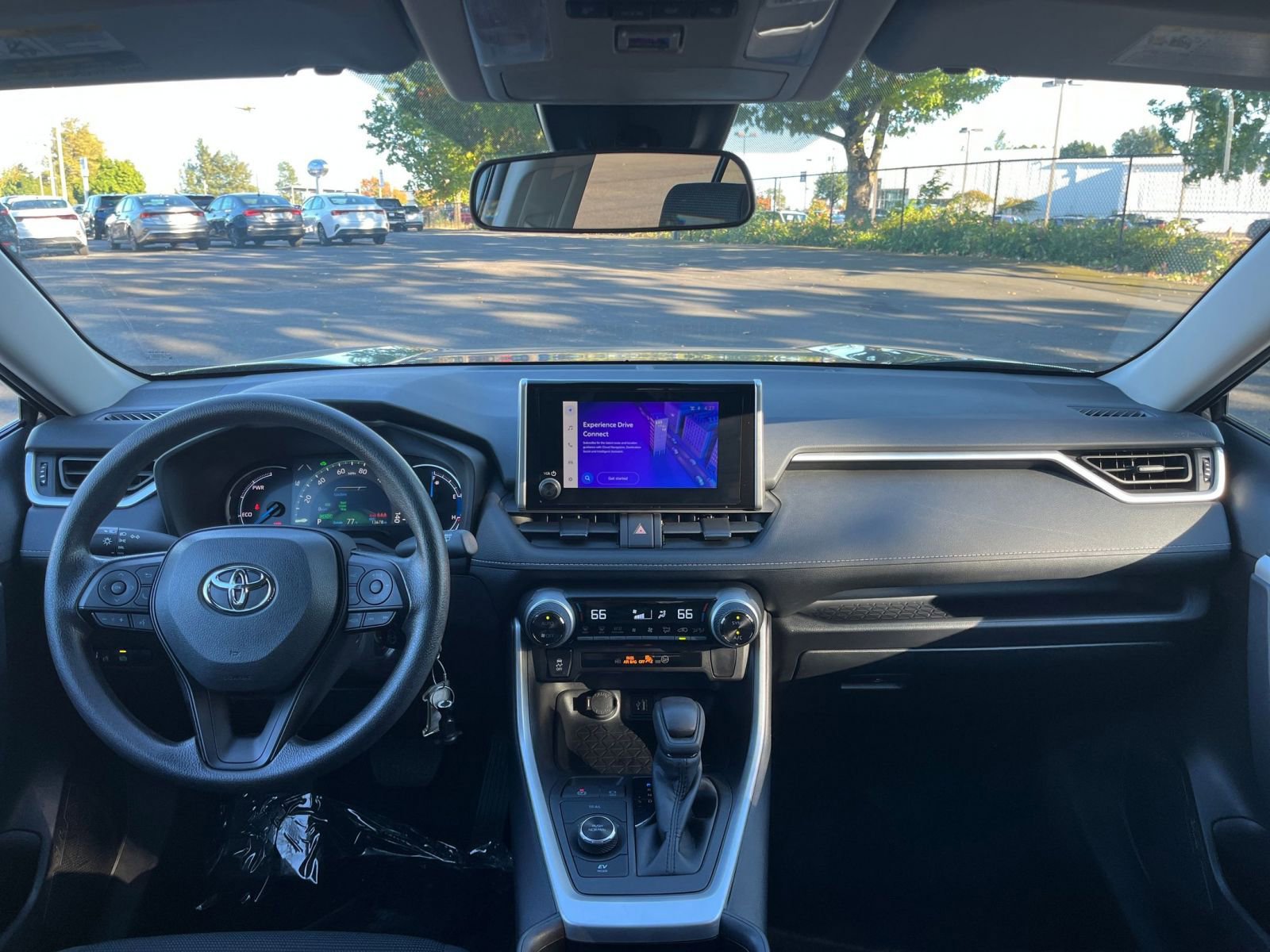 Thumbnail: 2025 Toyota RAV4 - 34