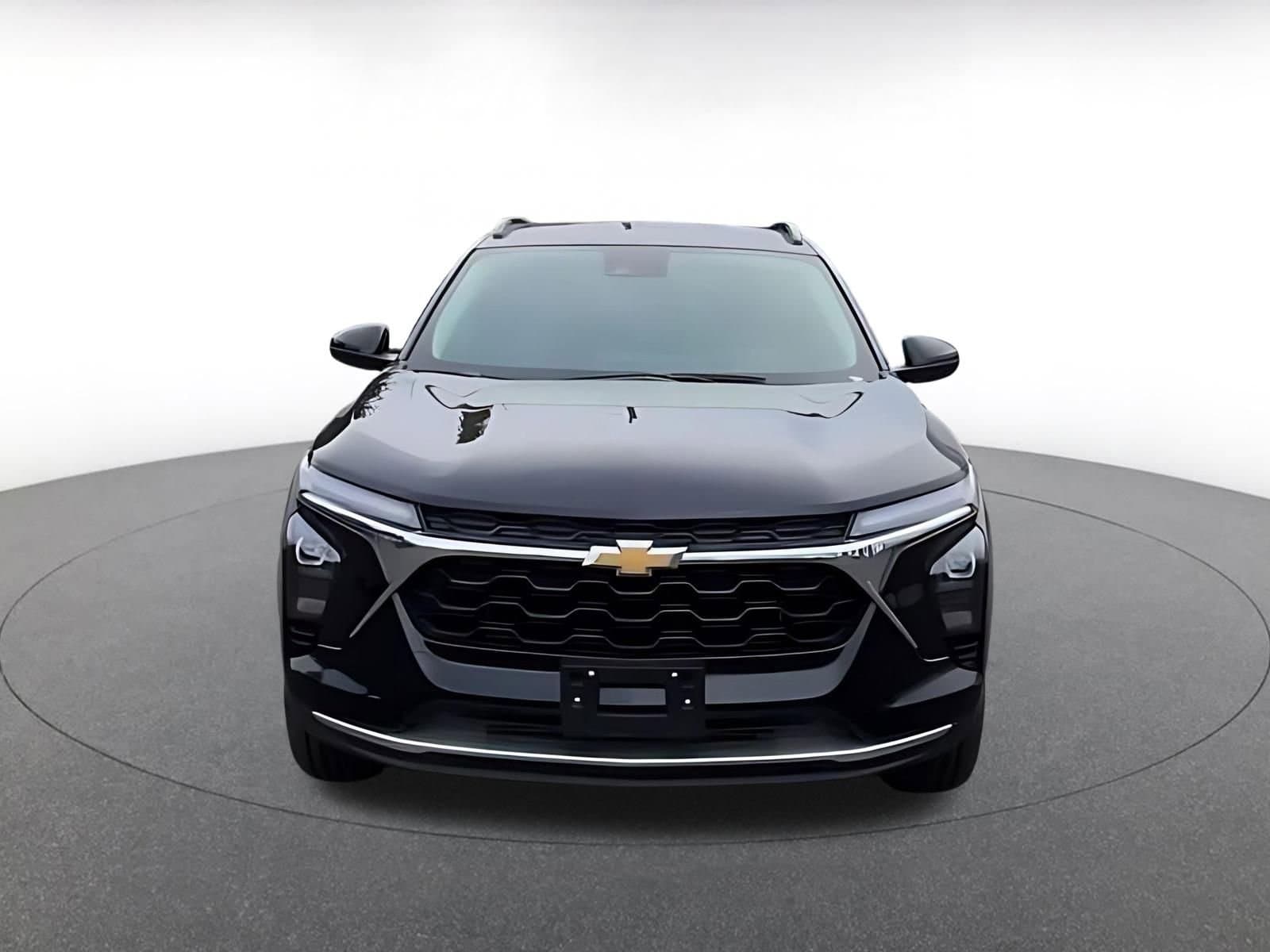 Thumbnail: 2025 Chevrolet Trax - 4