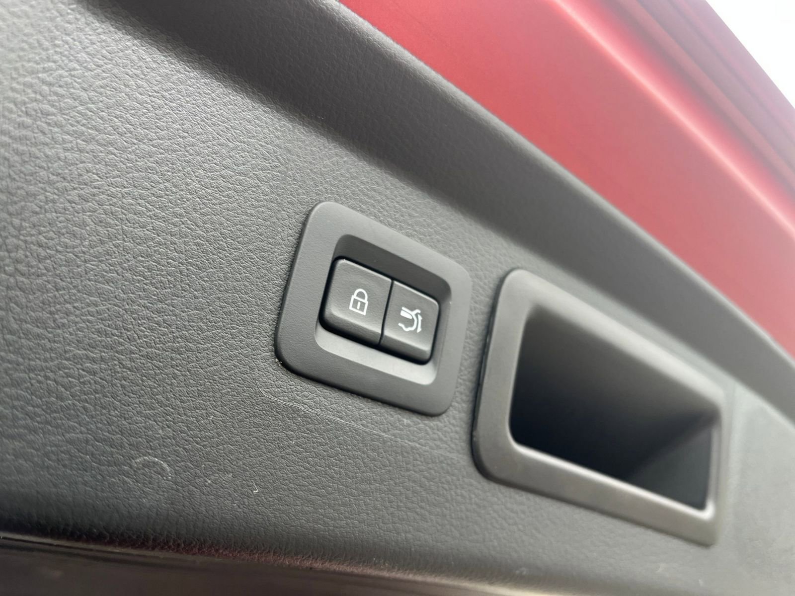 Thumbnail: 2025 Mazda CX-50 - 24