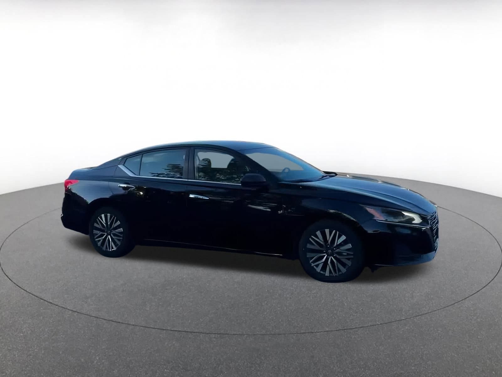 Thumbnail: 2024 Nissan Altima - 2