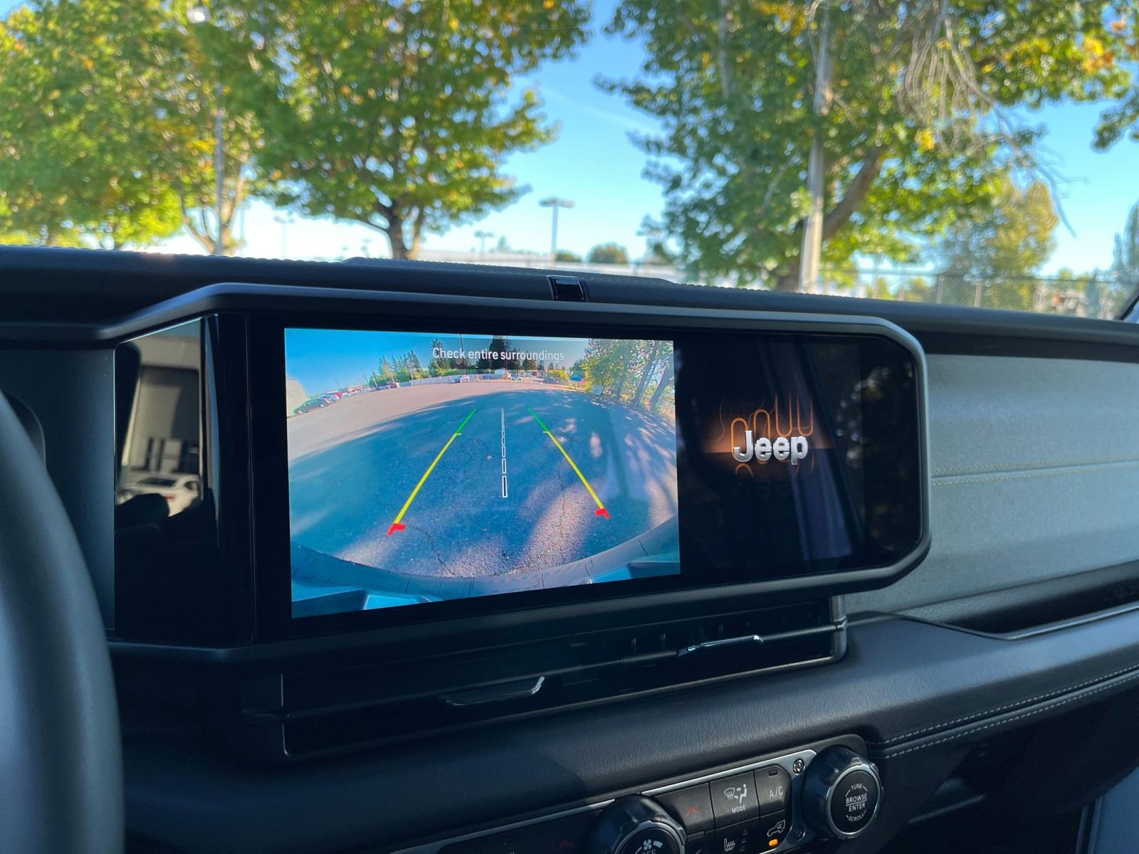 Thumbnail: 2025 Jeep Wrangler - 17