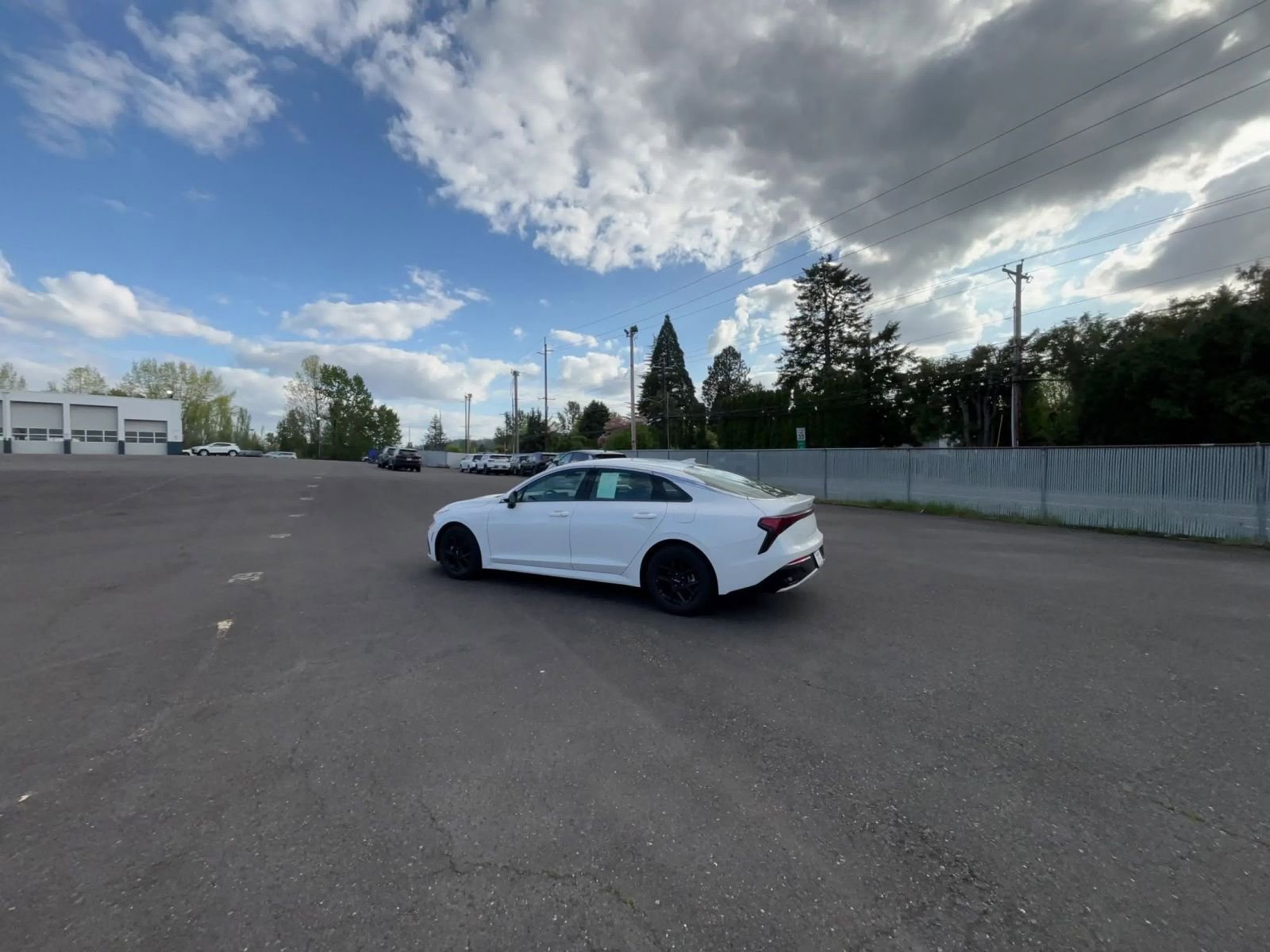 Thumbnail: 2025 Kia K5 - 15