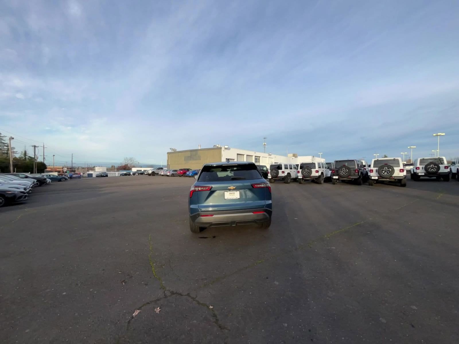 Thumbnail: 2025 Chevrolet Equinox - 16