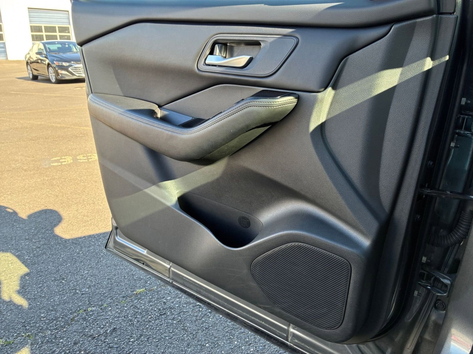 Thumbnail: 2025 Nissan Rogue - 18