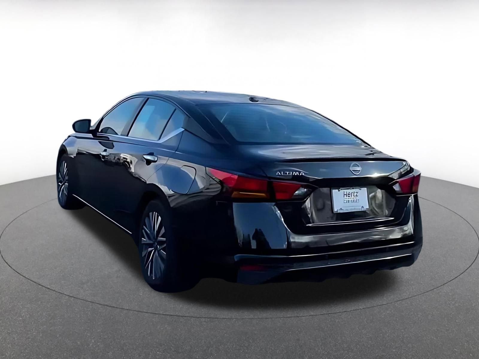 Thumbnail: 2025 Nissan Altima - 10