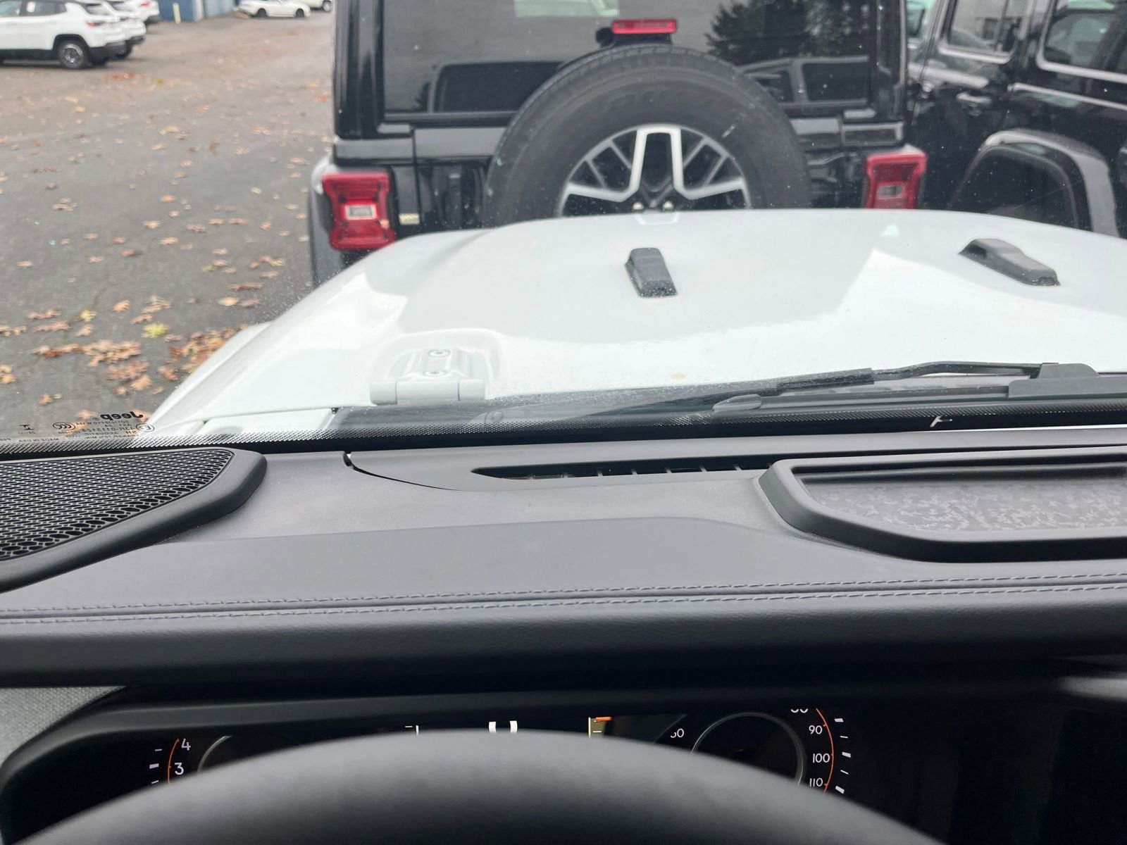 Thumbnail: 2025 Jeep Wrangler - 33