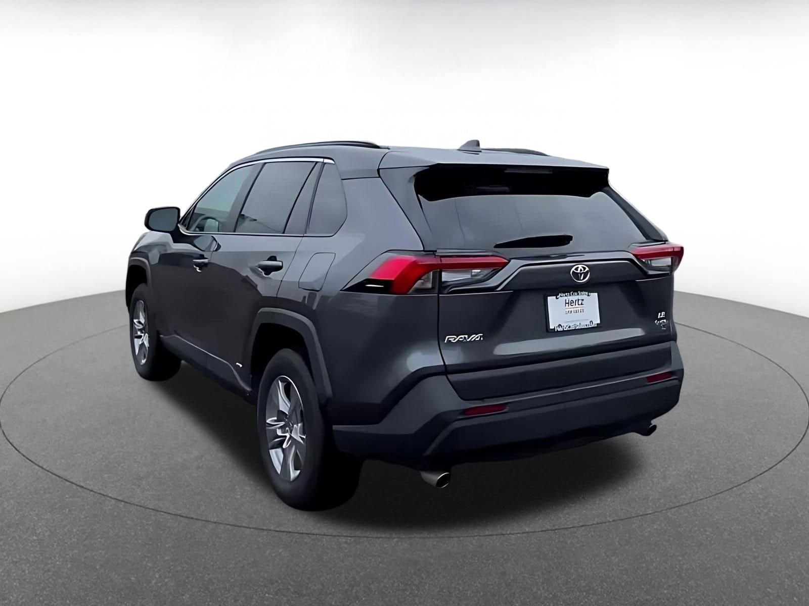 Thumbnail: 2025 Toyota RAV4 - 11