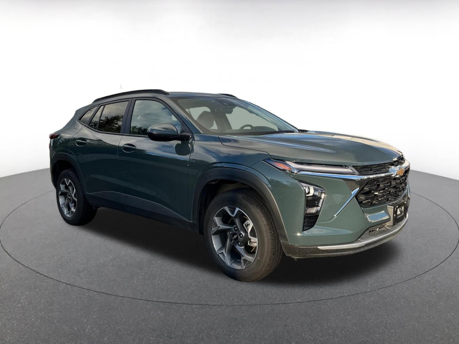 Thumbnail: 2025 Chevrolet Trax - 1