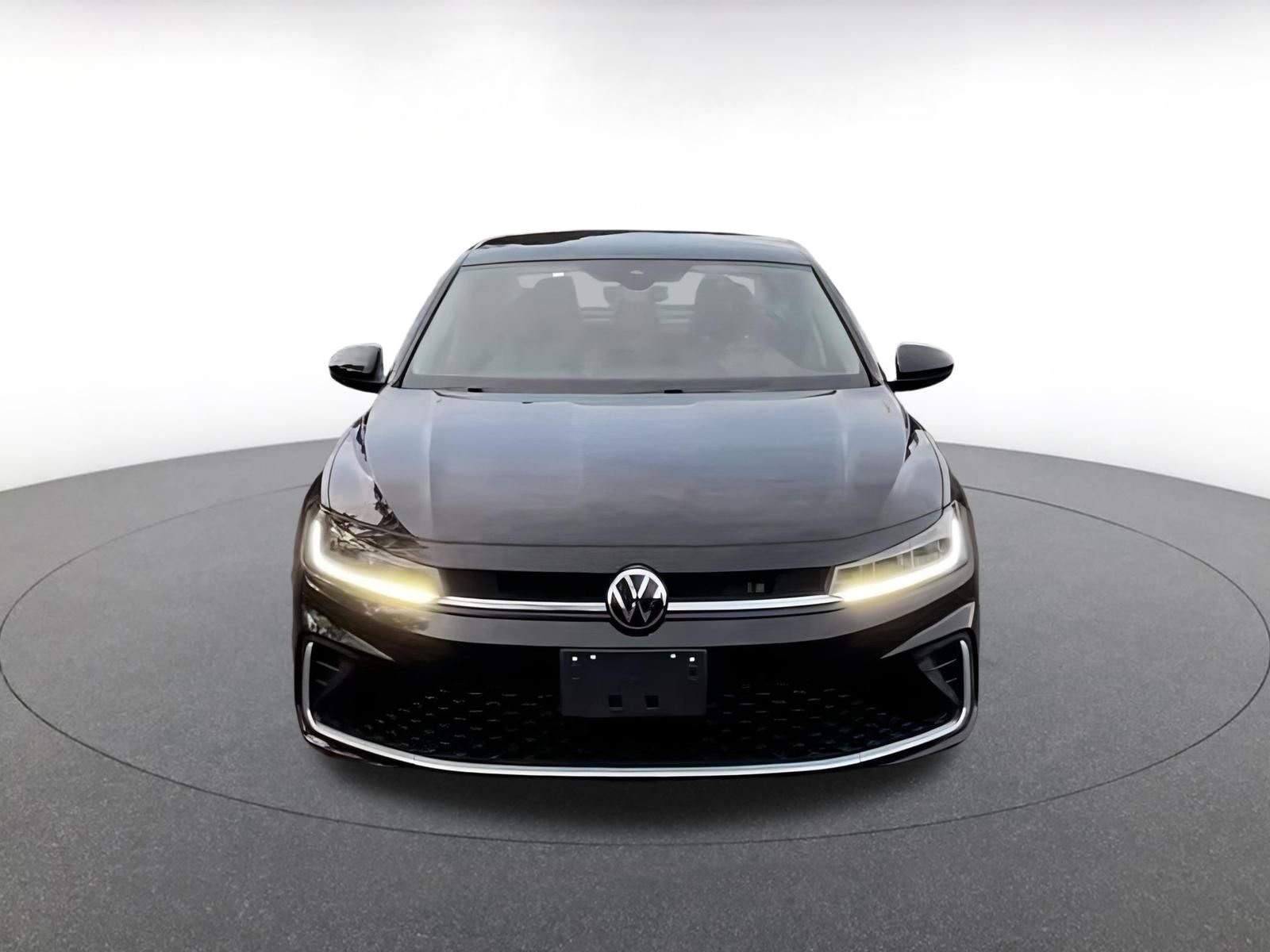 Thumbnail: 2025 Volkswagen Jetta - 4
