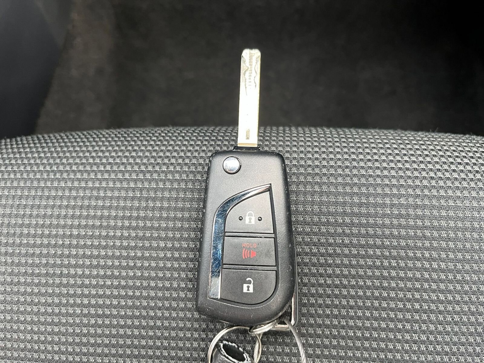 Thumbnail: 2025 Toyota RAV4 - 22