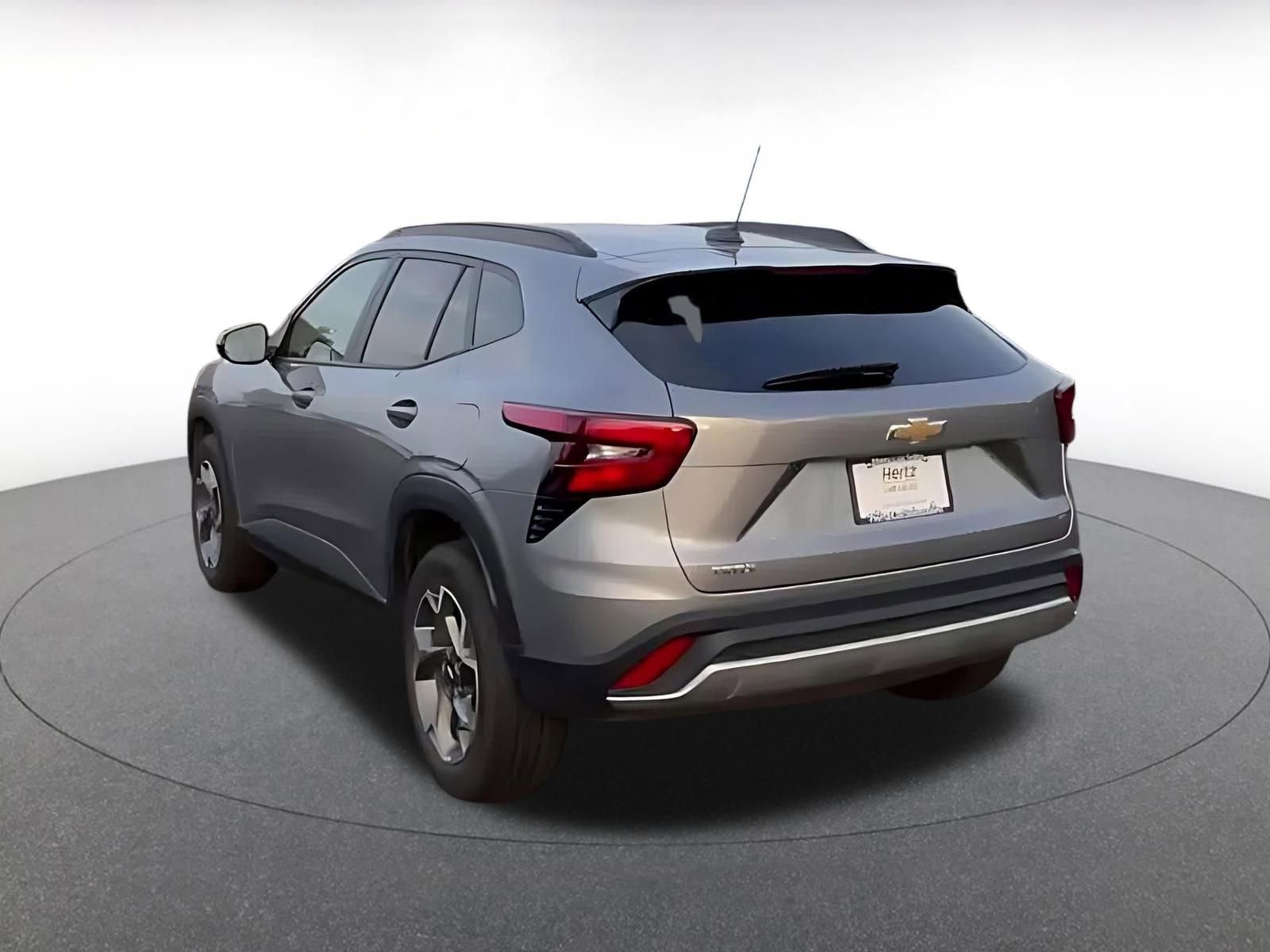 Thumbnail: 2025 Chevrolet Trax - 14