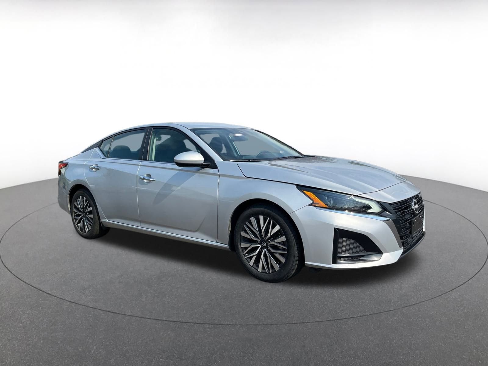 Thumbnail: 2023 Nissan Altima - 1