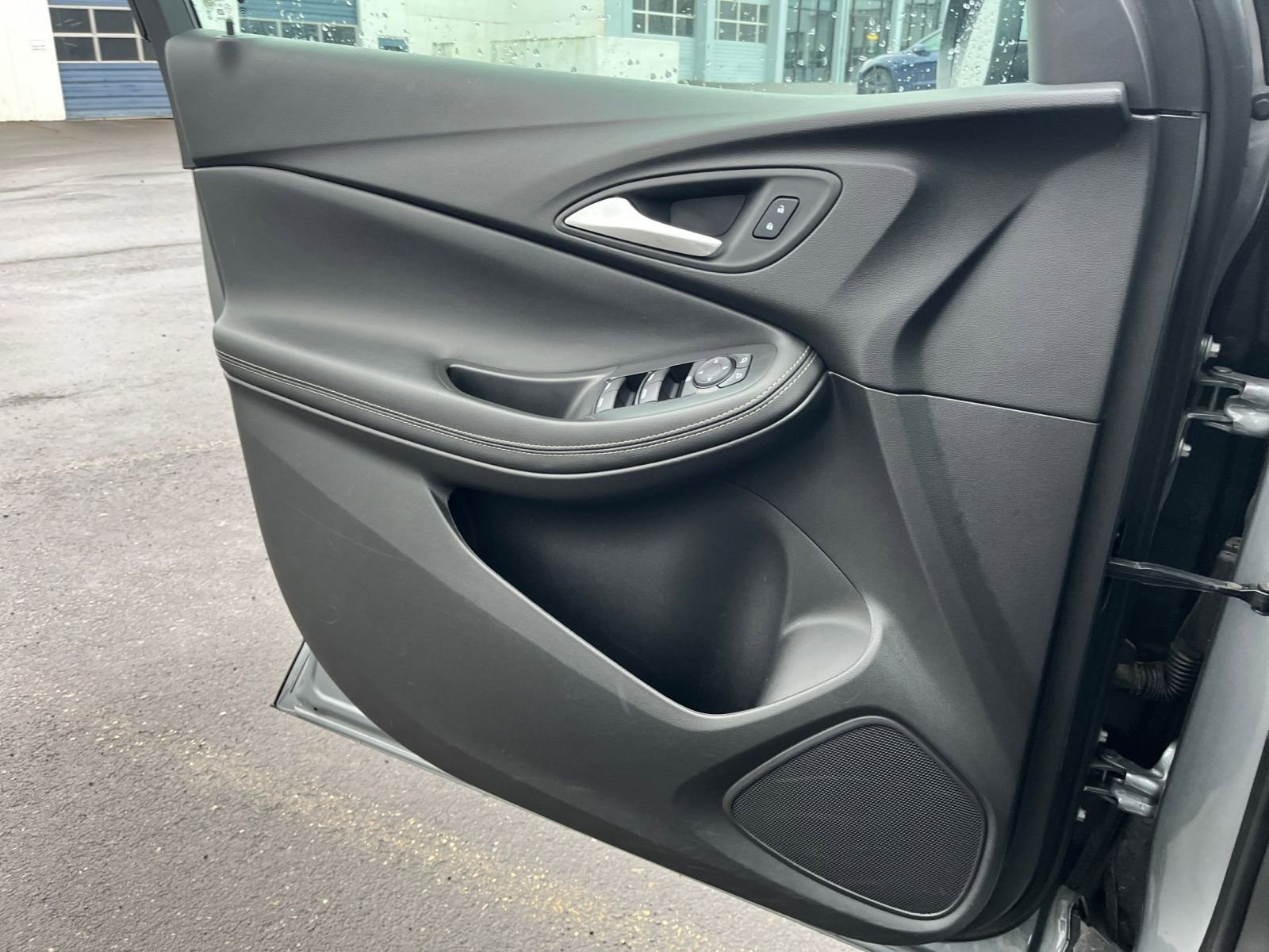 Thumbnail: 2025 Buick Encore GX - 18