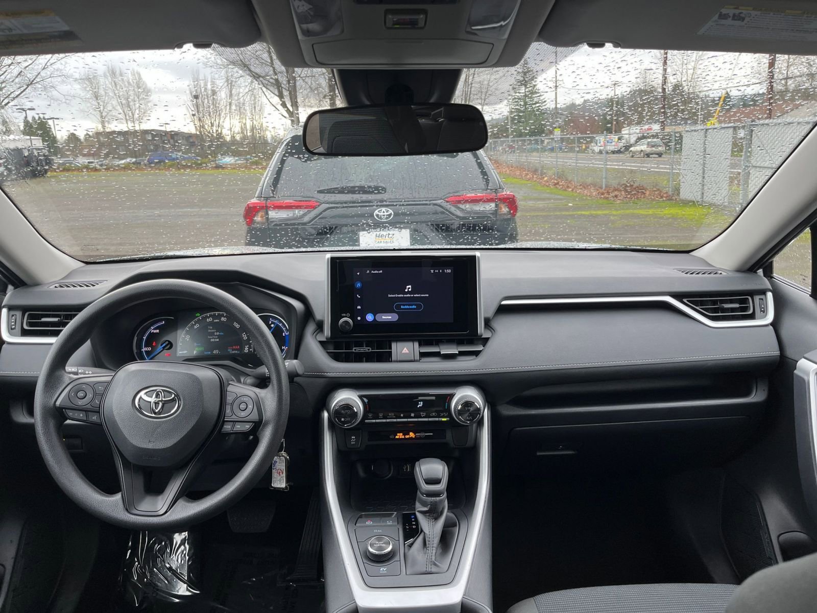 Thumbnail: 2025 Toyota RAV4 - 32