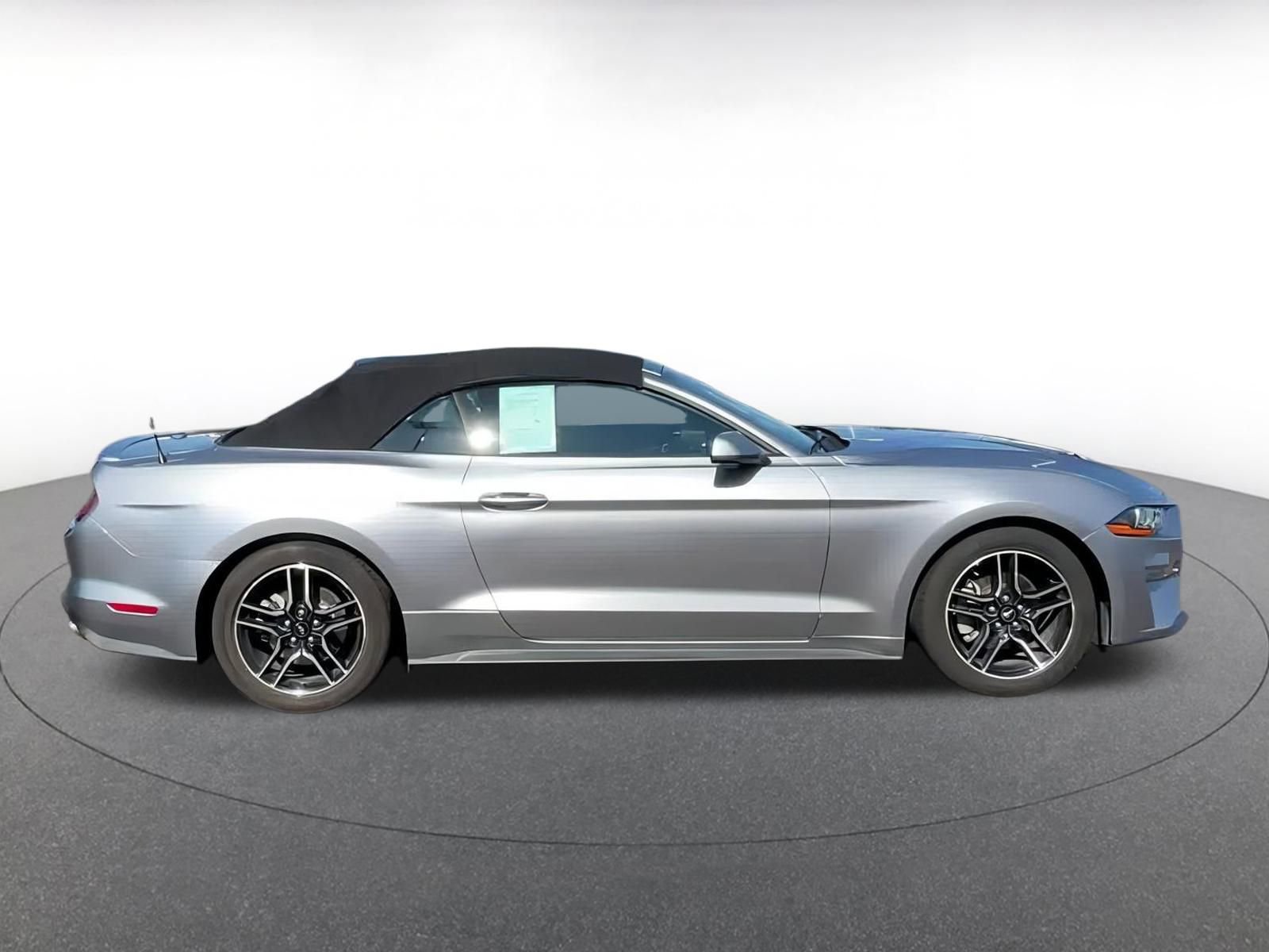 2023 Ford Mustang  11