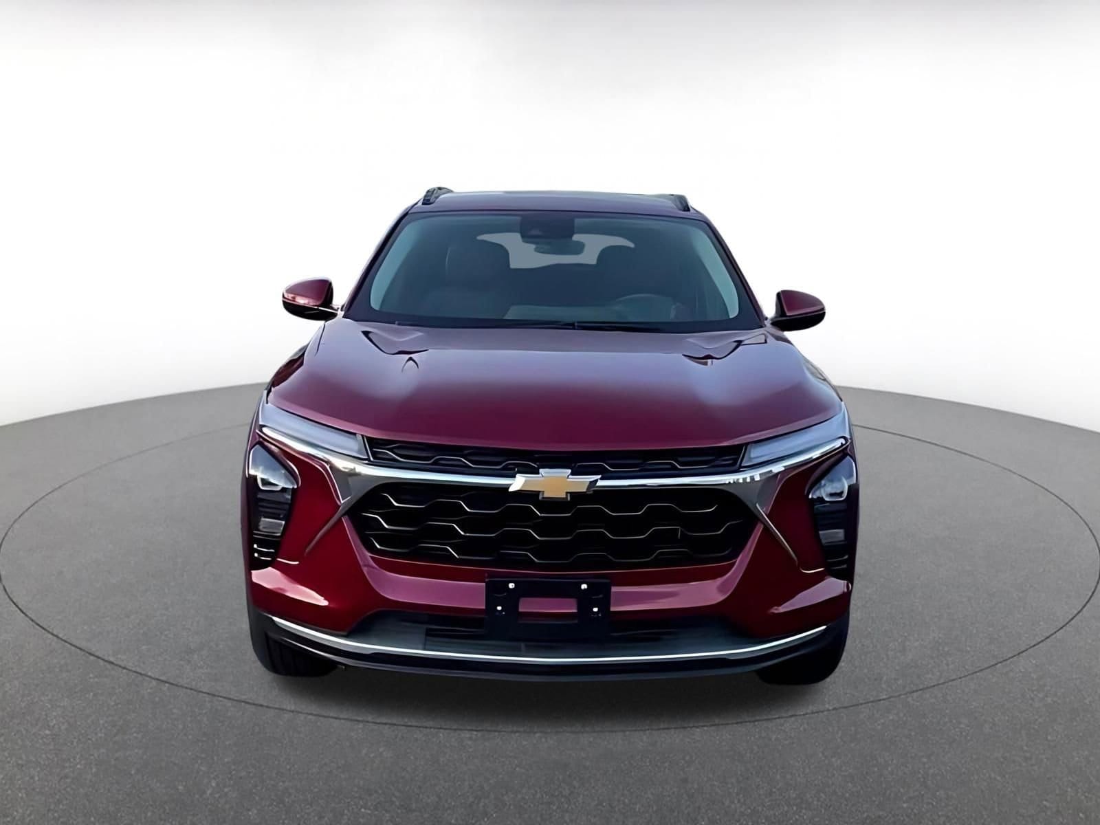 Thumbnail: 2025 Chevrolet Trax - 3