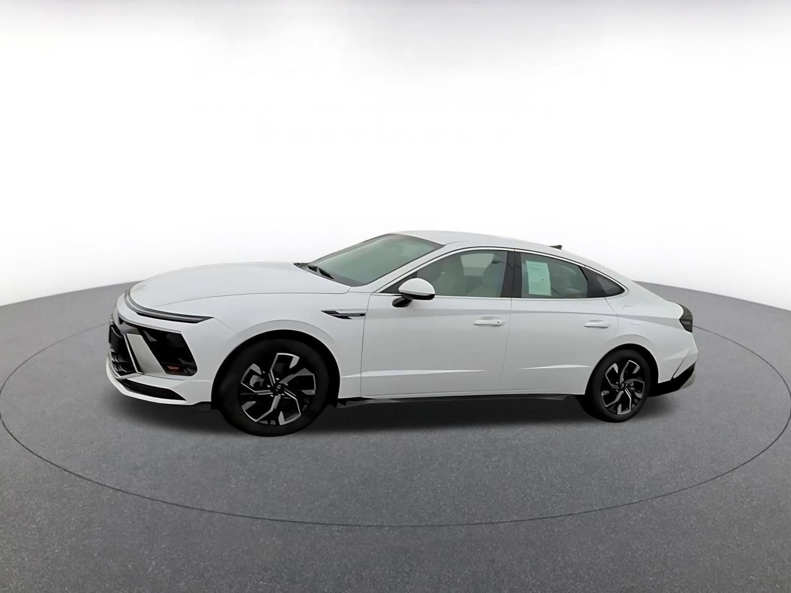 Thumbnail: 2025 Hyundai Sonata - 11