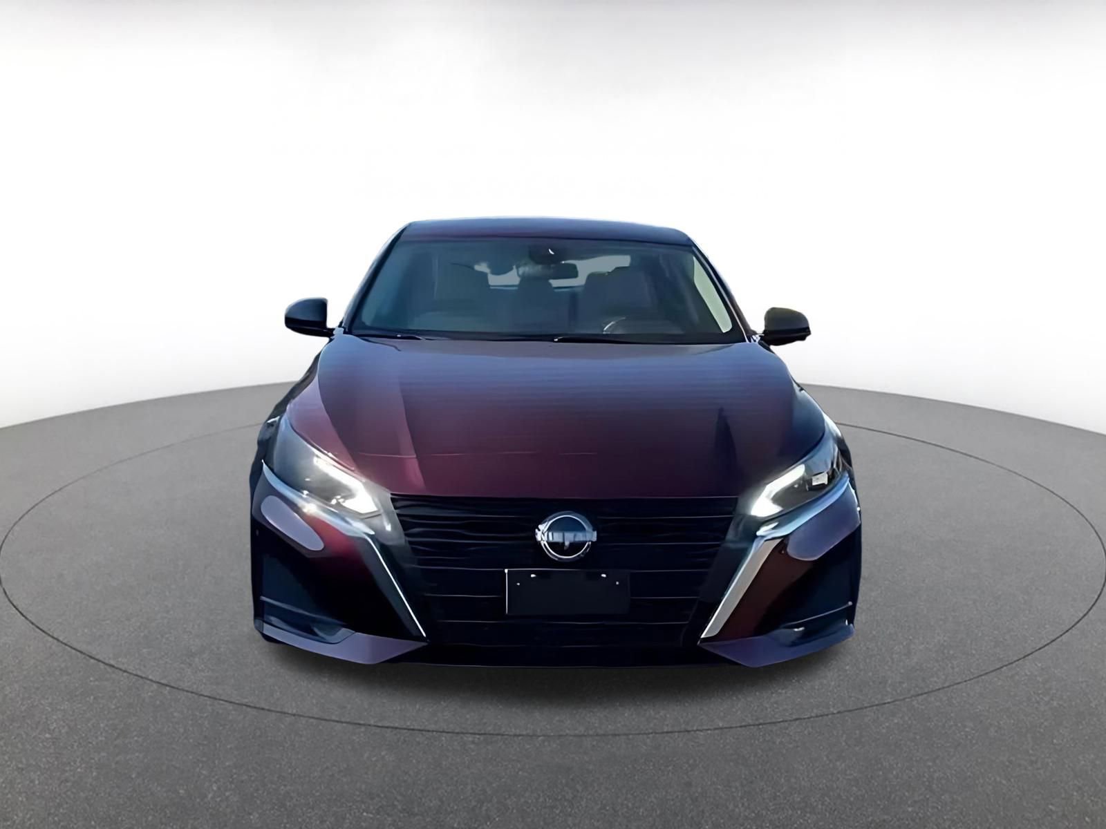 Thumbnail: 2025 Nissan Altima - 4