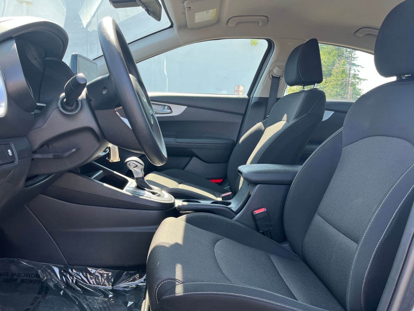 Thumbnail: 2024 Kia Forte - 24