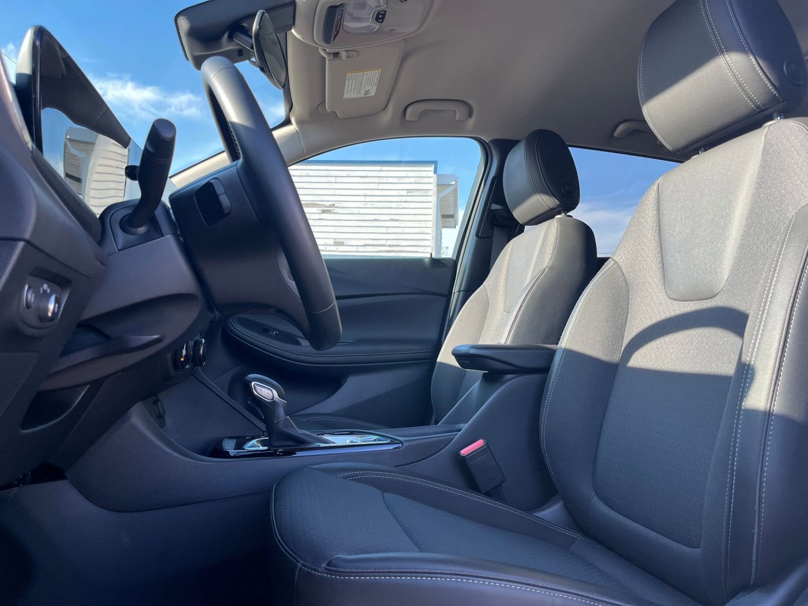 Thumbnail: 2025 Buick Encore GX - 27