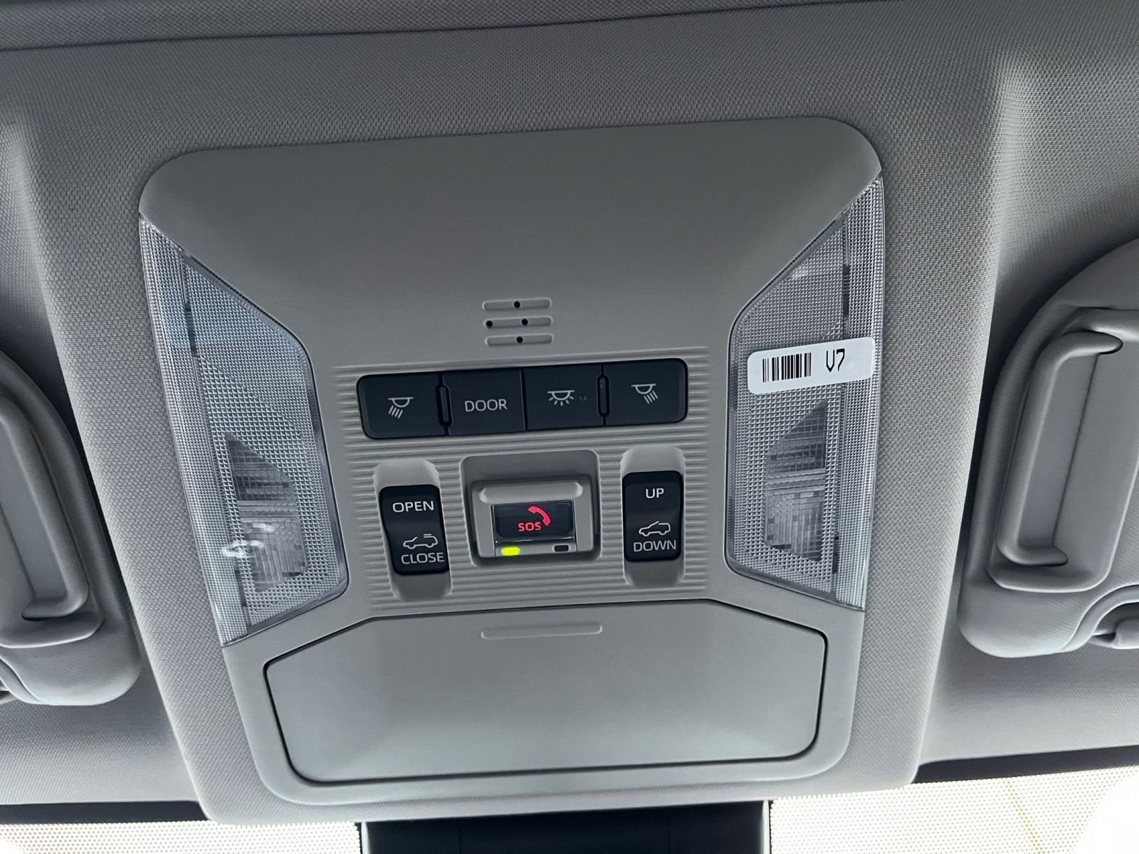 Thumbnail: 2025 Toyota RAV4 - 28