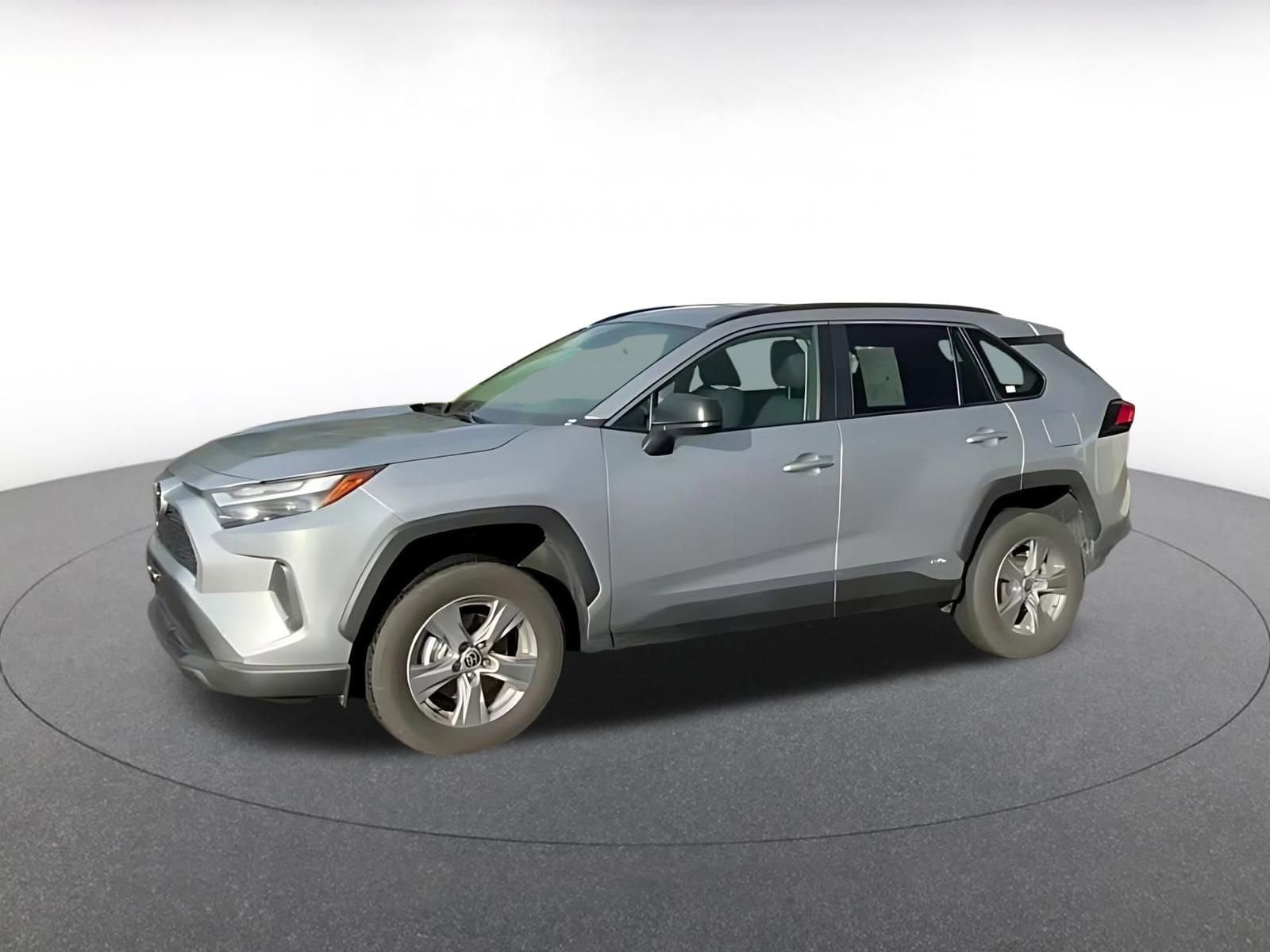 Thumbnail: 2025 Toyota RAV4 - 8