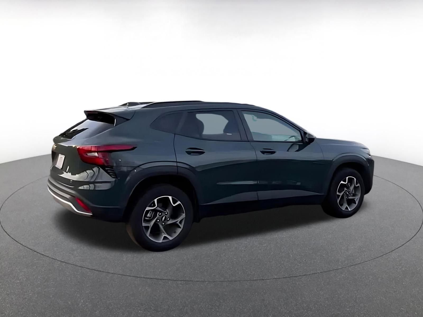 Thumbnail: 2025 Chevrolet Trax - 14