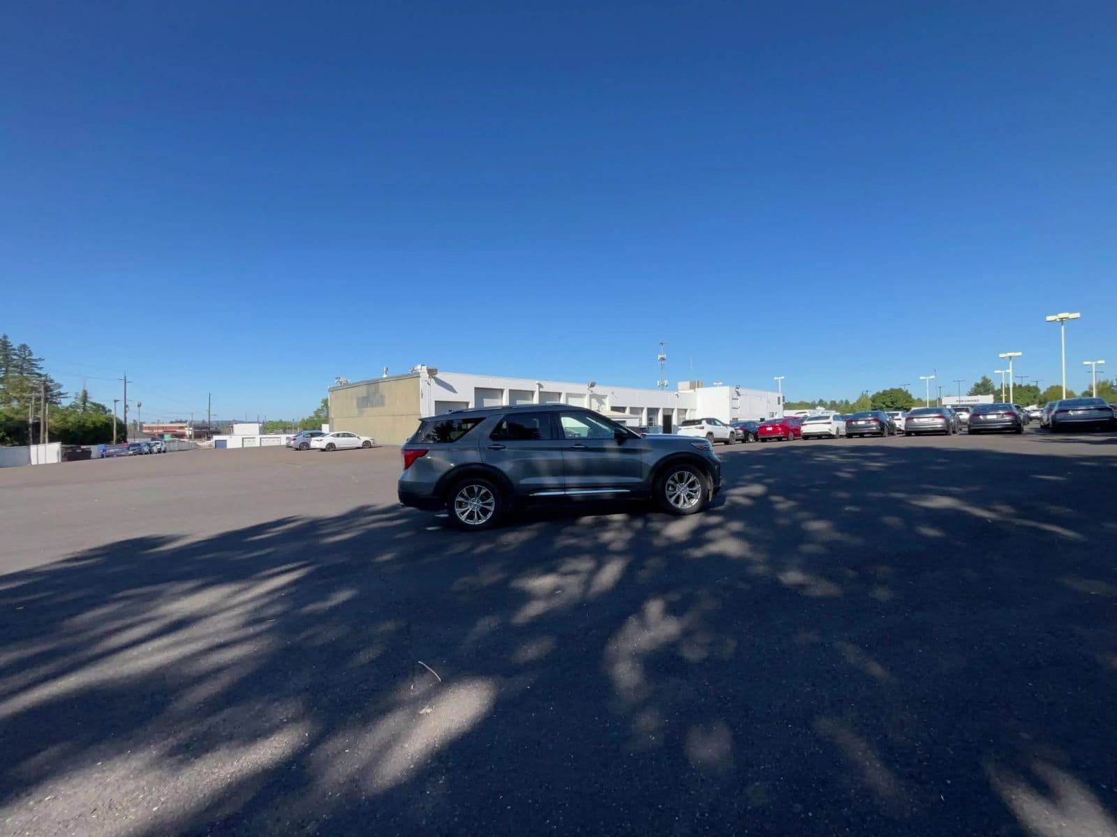 Thumbnail: 2023 Ford Explorer - 14